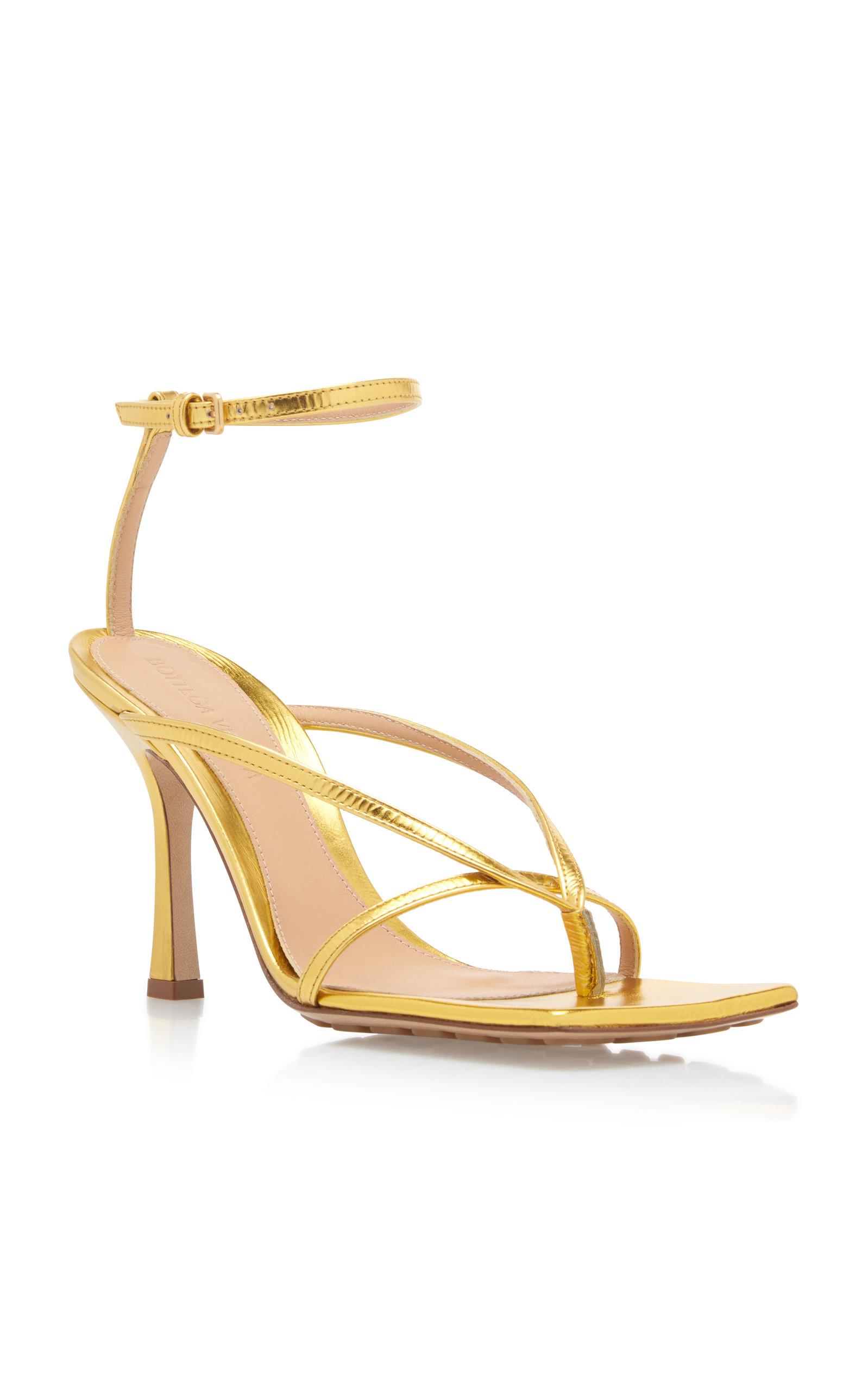 Bottega Veneta Leather Stretch Sandals in Gold (Metallic) - Lyst