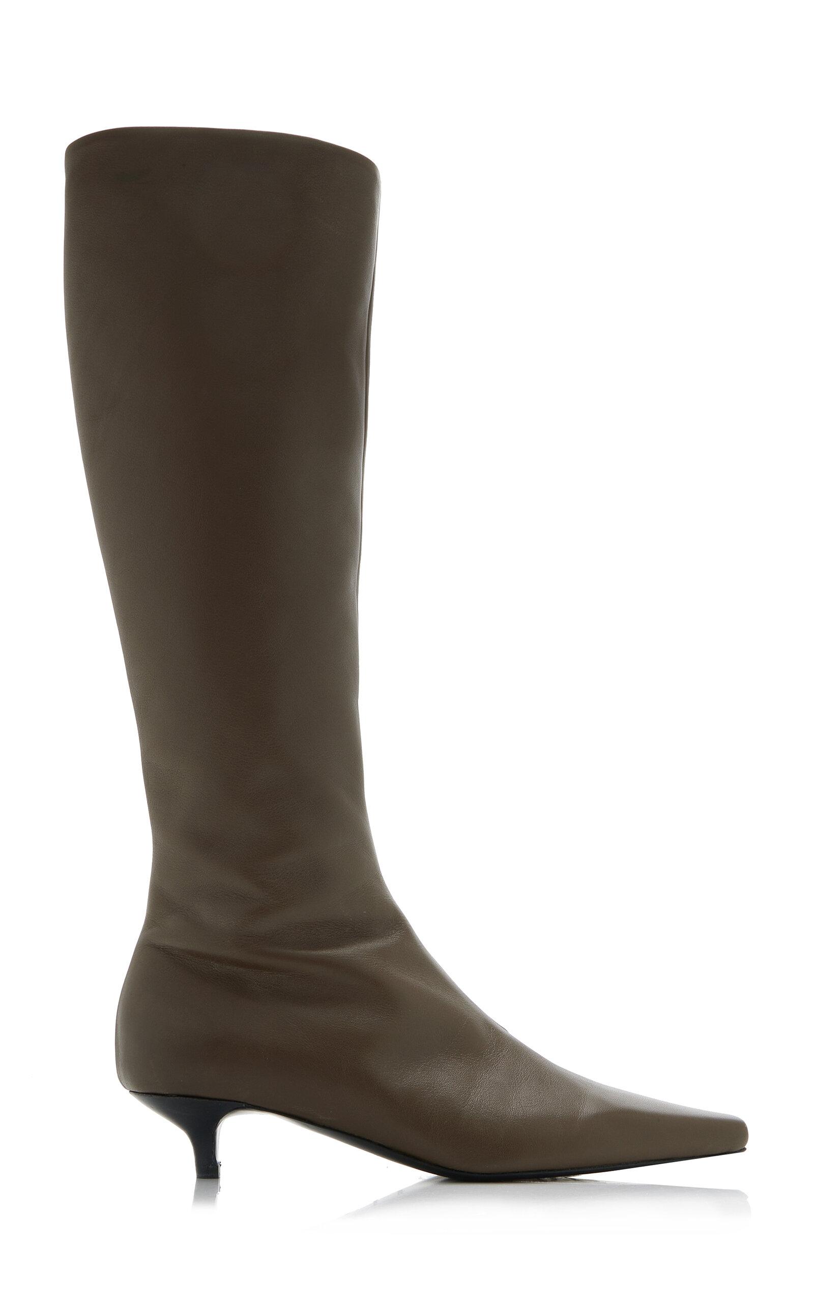Totême The Slim Leather Knee Boots in Brown | Lyst