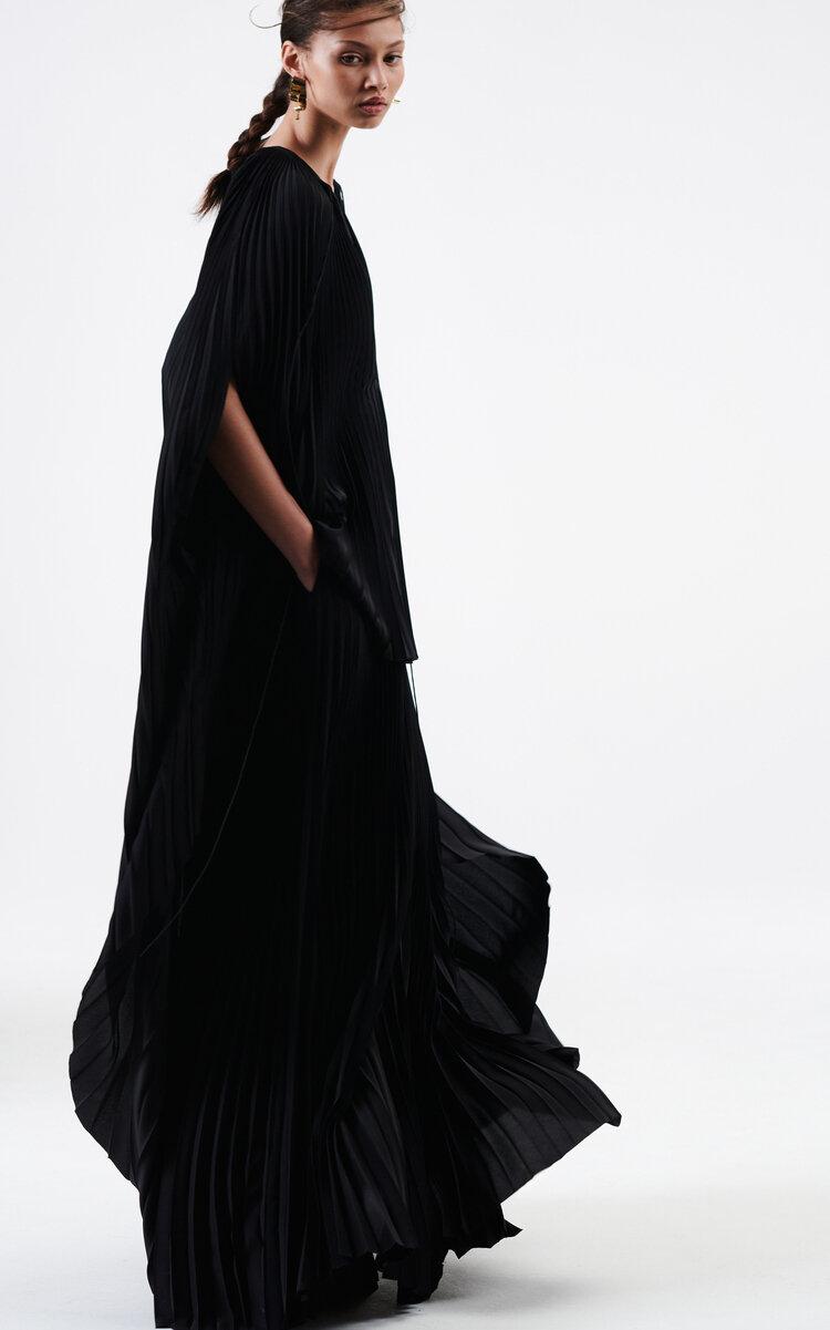 Brandon Maxwell The Willow Pleated Silk Cape Maxi Dress in Black | Lyst