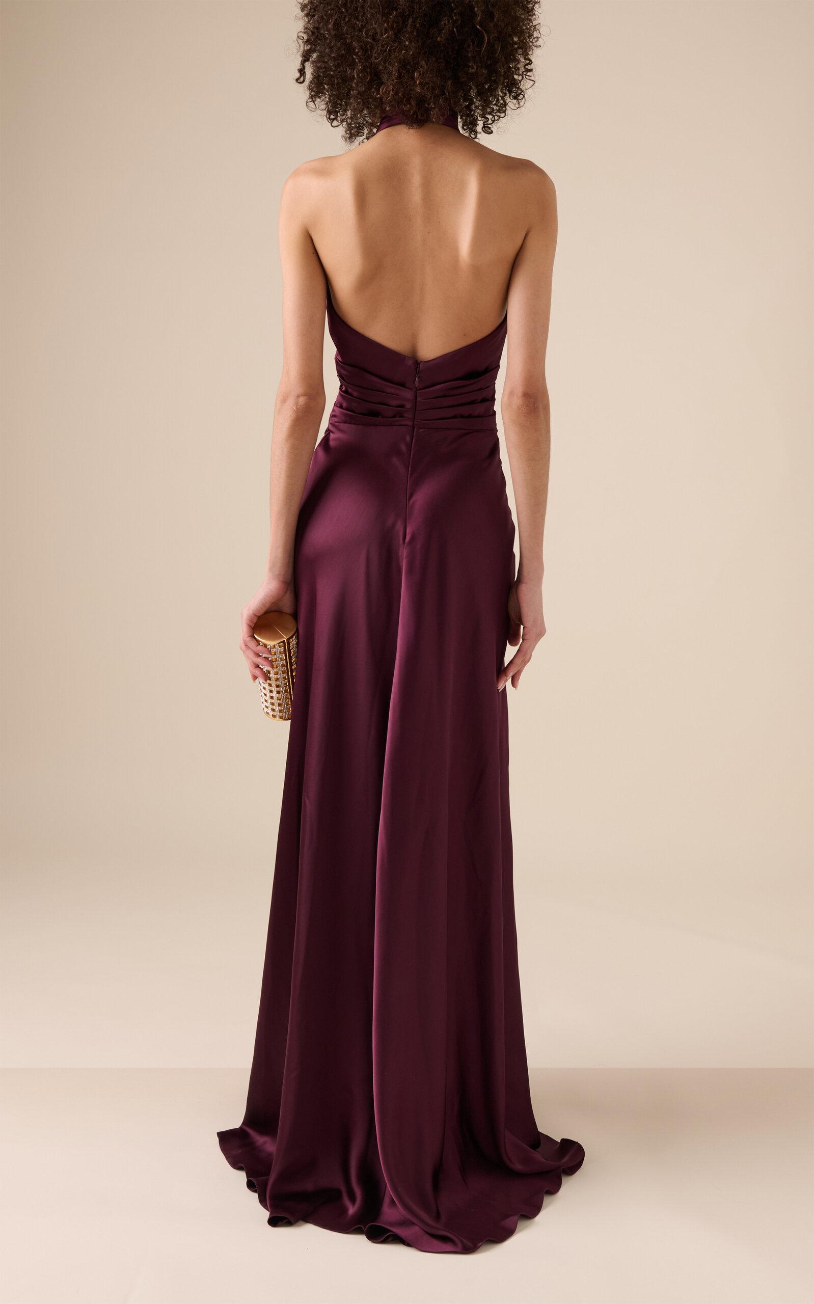 zuhair murad burgundy dress alilarter wears a burgundy strapless gown with a structured corset bodice  and a softly gathered sweetheart neckline from the ZUHAIR MURAD Pre-Fall  2026 Ready-To-Wear Collection to the 32nd Annual Actor Awards. Styled