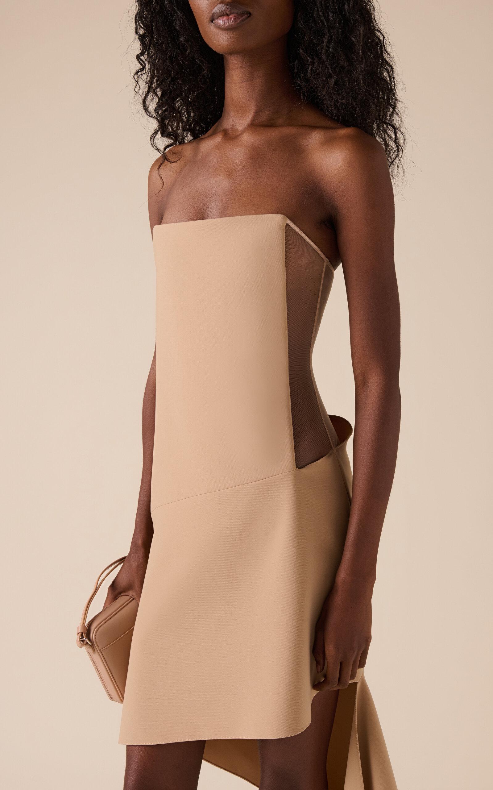 Courrã¨ges Illusion Twist Crepe Dress in Natural | Lyst Canada