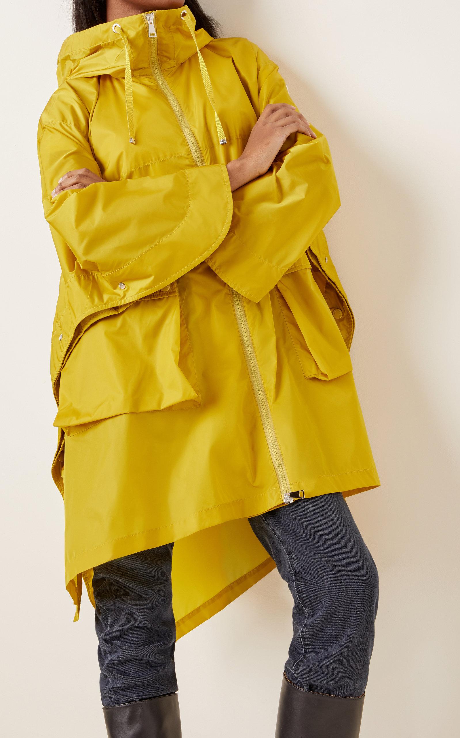 Moncler Printseps Oversized Shell Rain Jacket in Yellow - Lyst