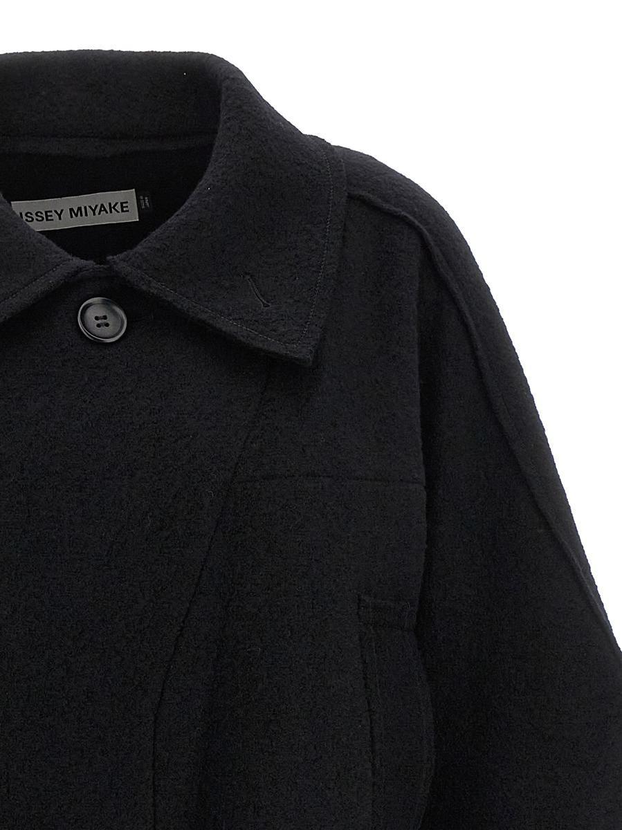 ブルゾン Issey Miyake 'Out Of A Cube' Short Coat Issey Miyake 'Out Of A Cube' Short Coat in Black | Lyst