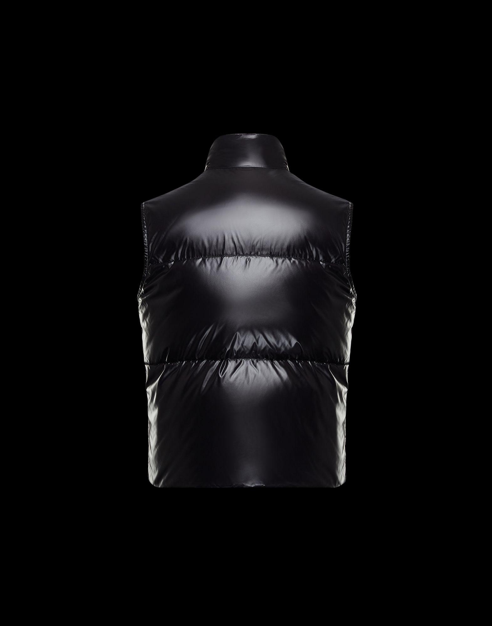 Moncler banker sales