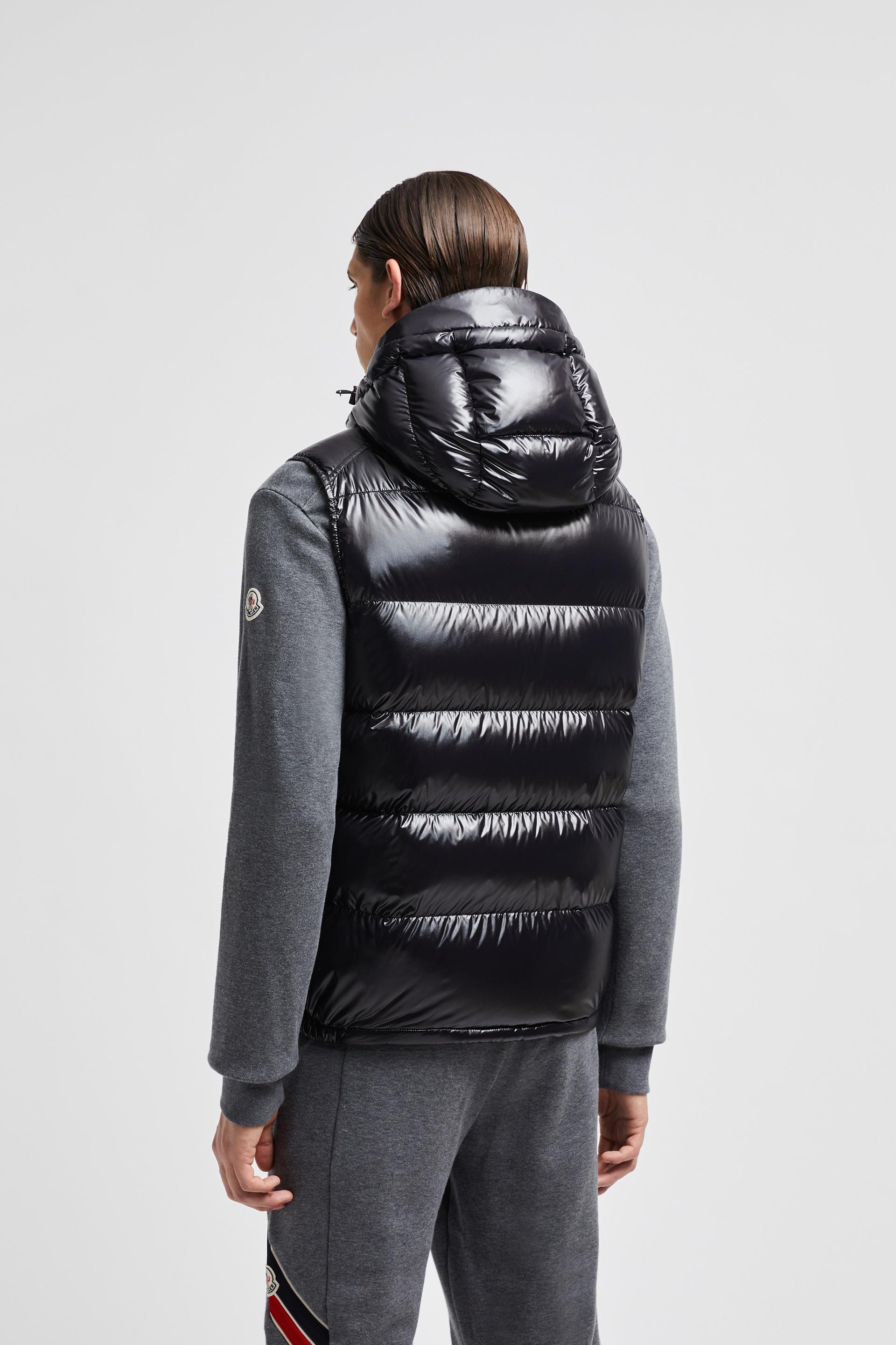 Moncler Bormes Hooded Down Vest in Black for Men | Lyst
