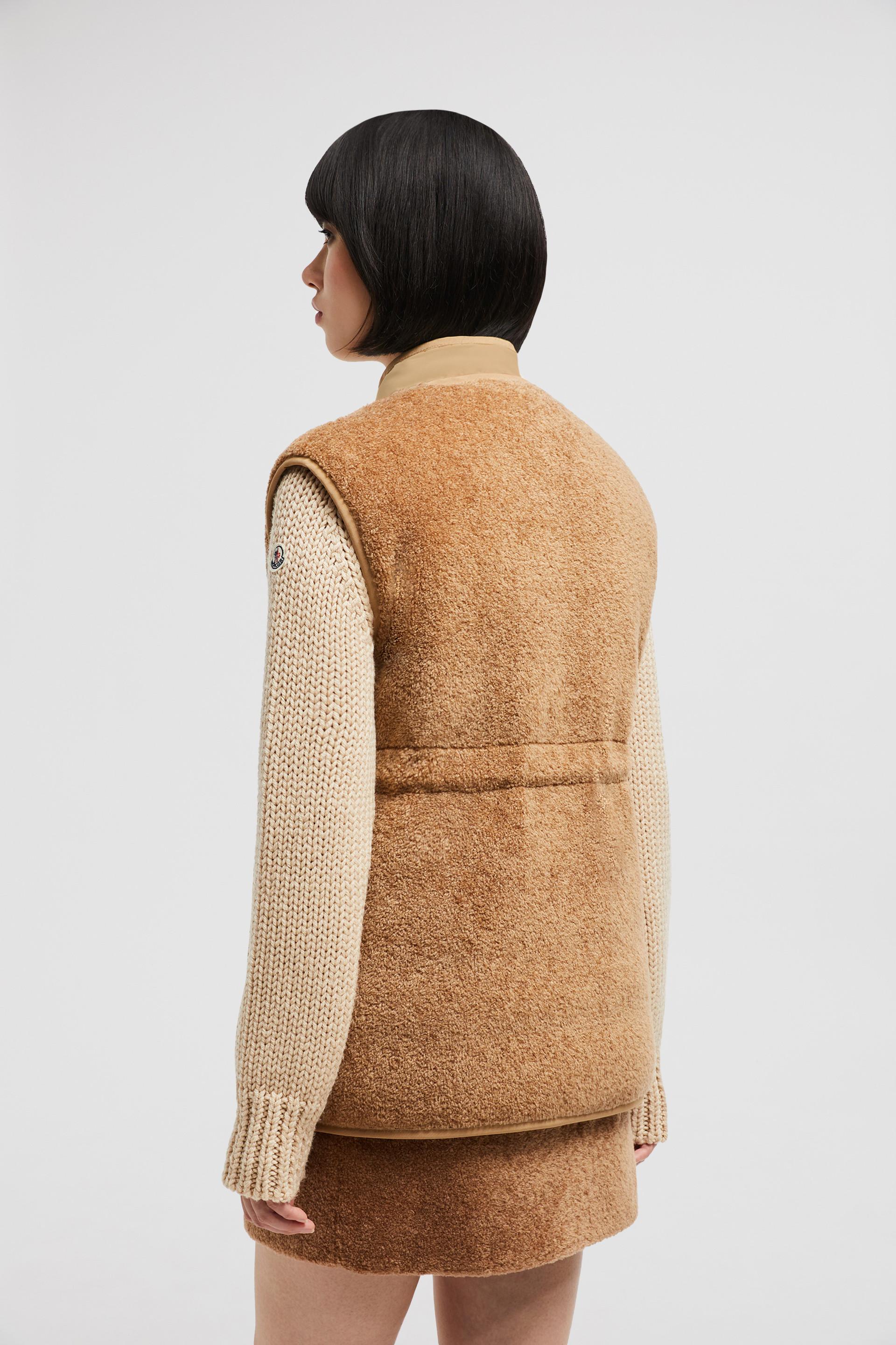 関税込 Moncler BOST TEDDY DOWN GILET Moncler Bost Teddy Down Gilet in Brown | Lyst