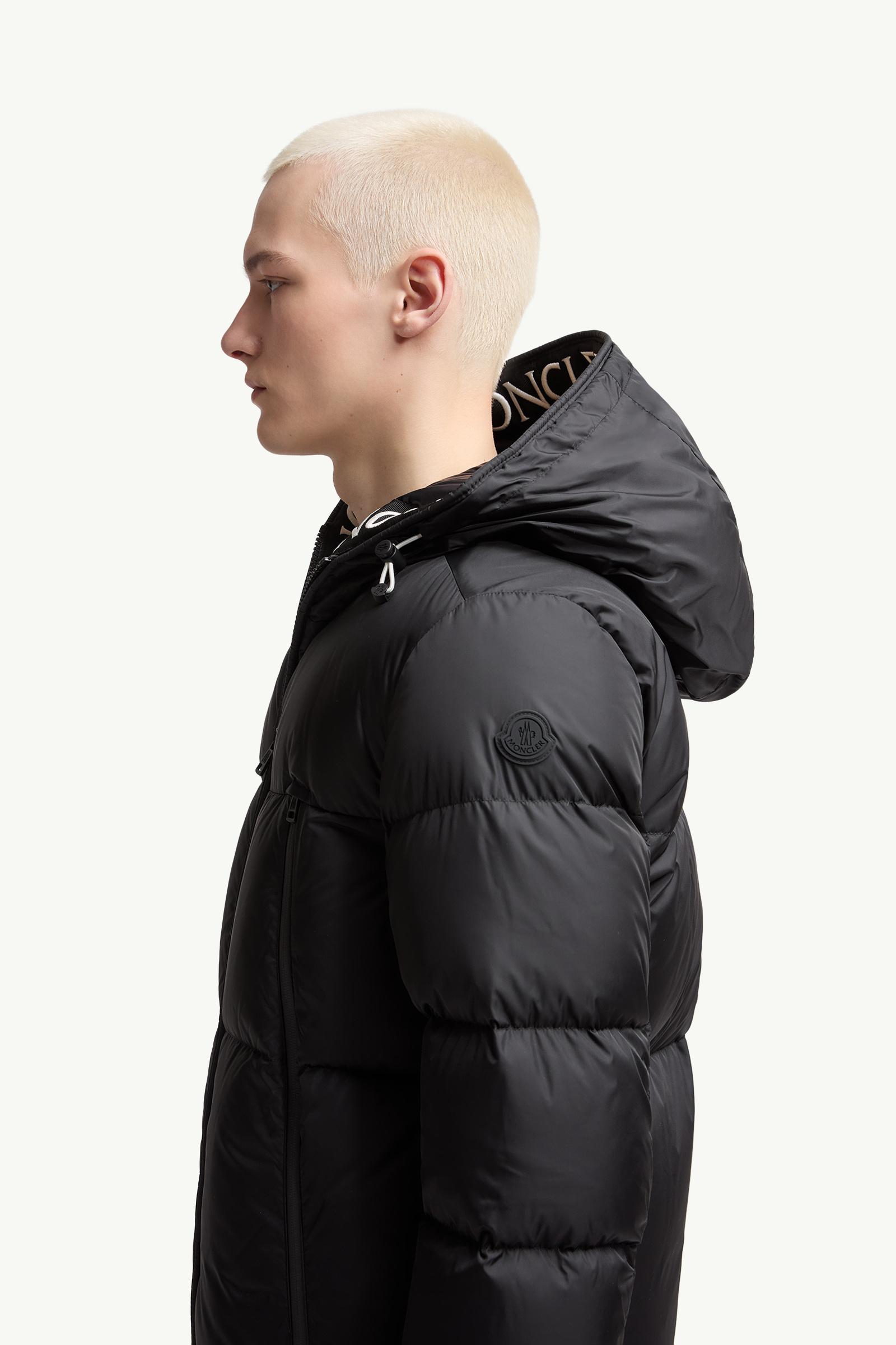 Moncler Montcla Hooded Short Down Jacket in Black for Men Lyst UK