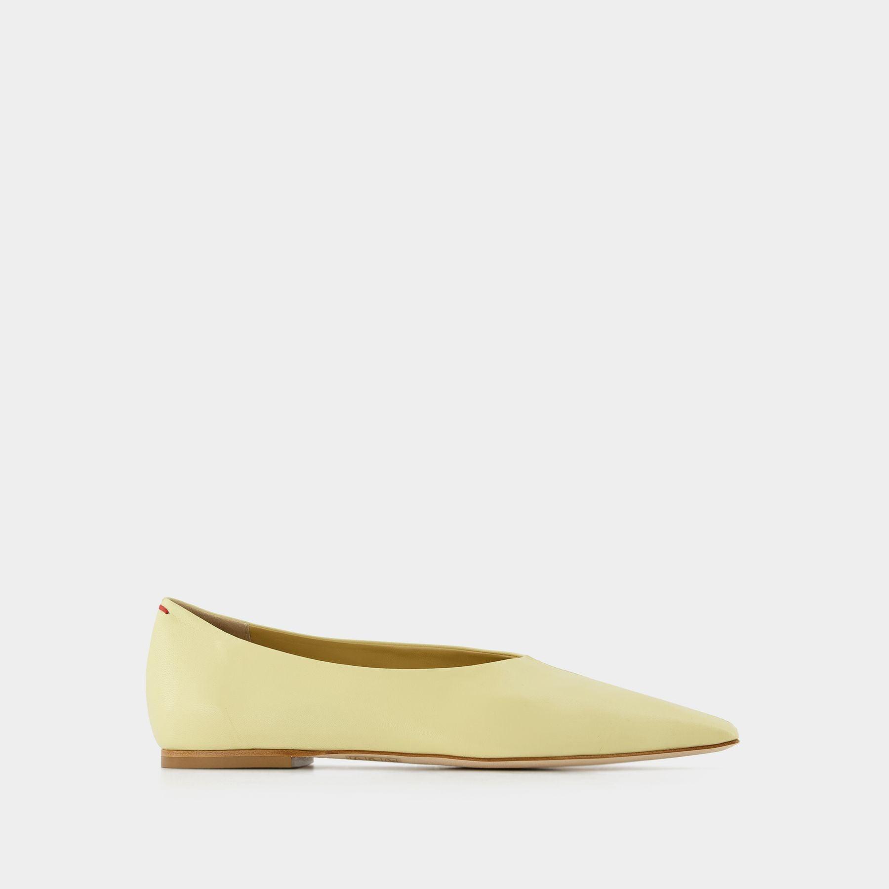 Aeyde Octavia Flats in Yellow | Lyst
