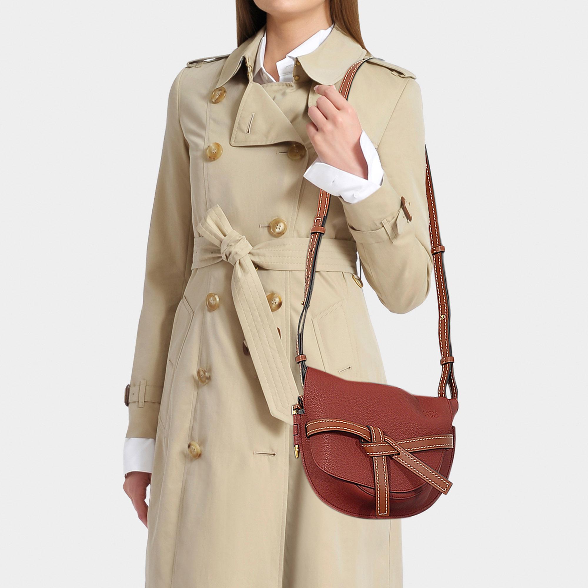 Loewe mini gate 2025 red