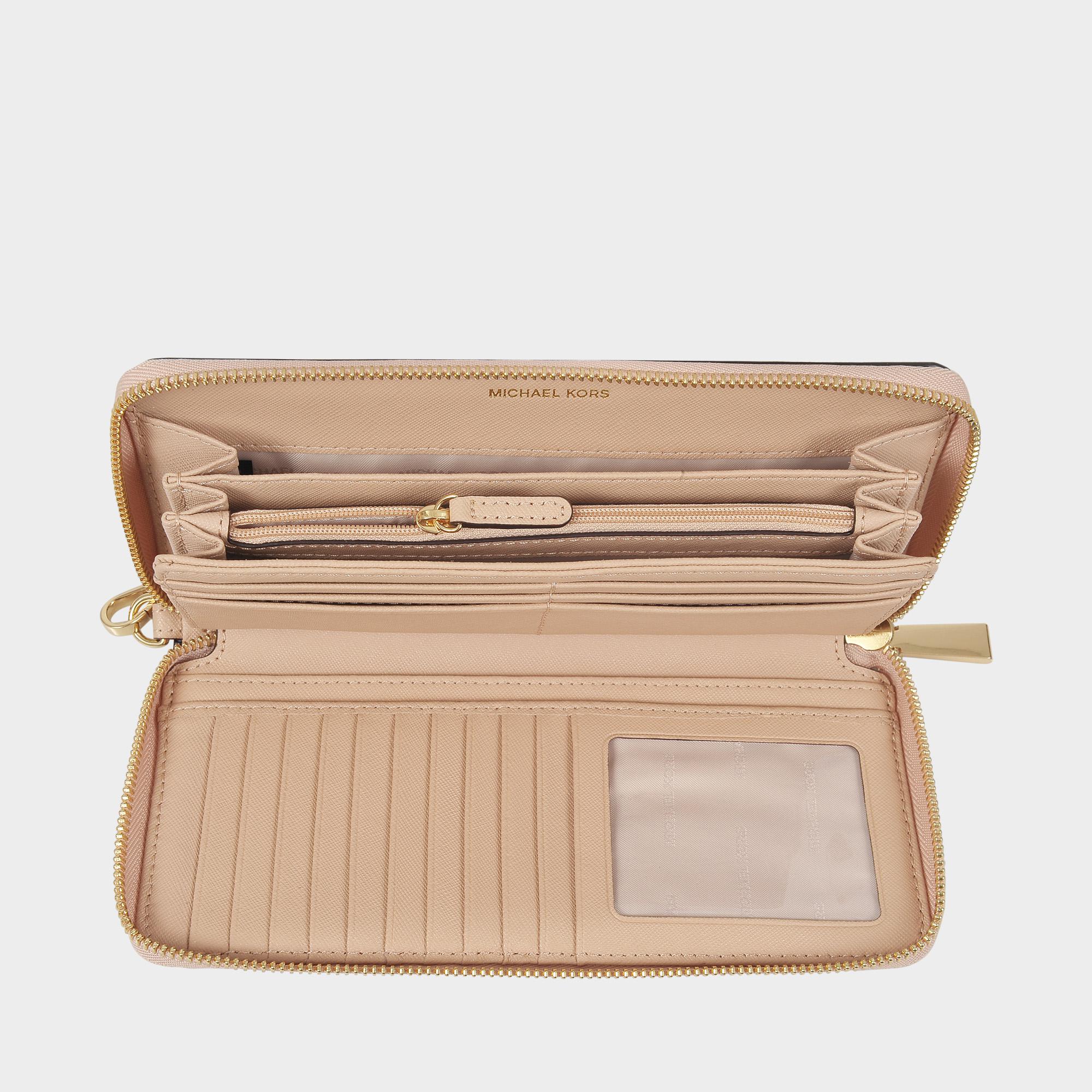 MICHAEL Michael Kors Jet Set Travel Continental Wallet In Oyster Saffiano  Leather in Beige (Natural) | Lyst