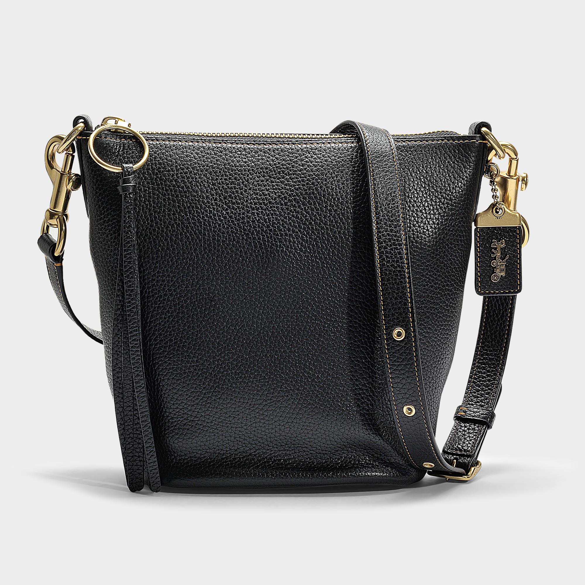 salvatore ferragamo gancini hobo bolsa