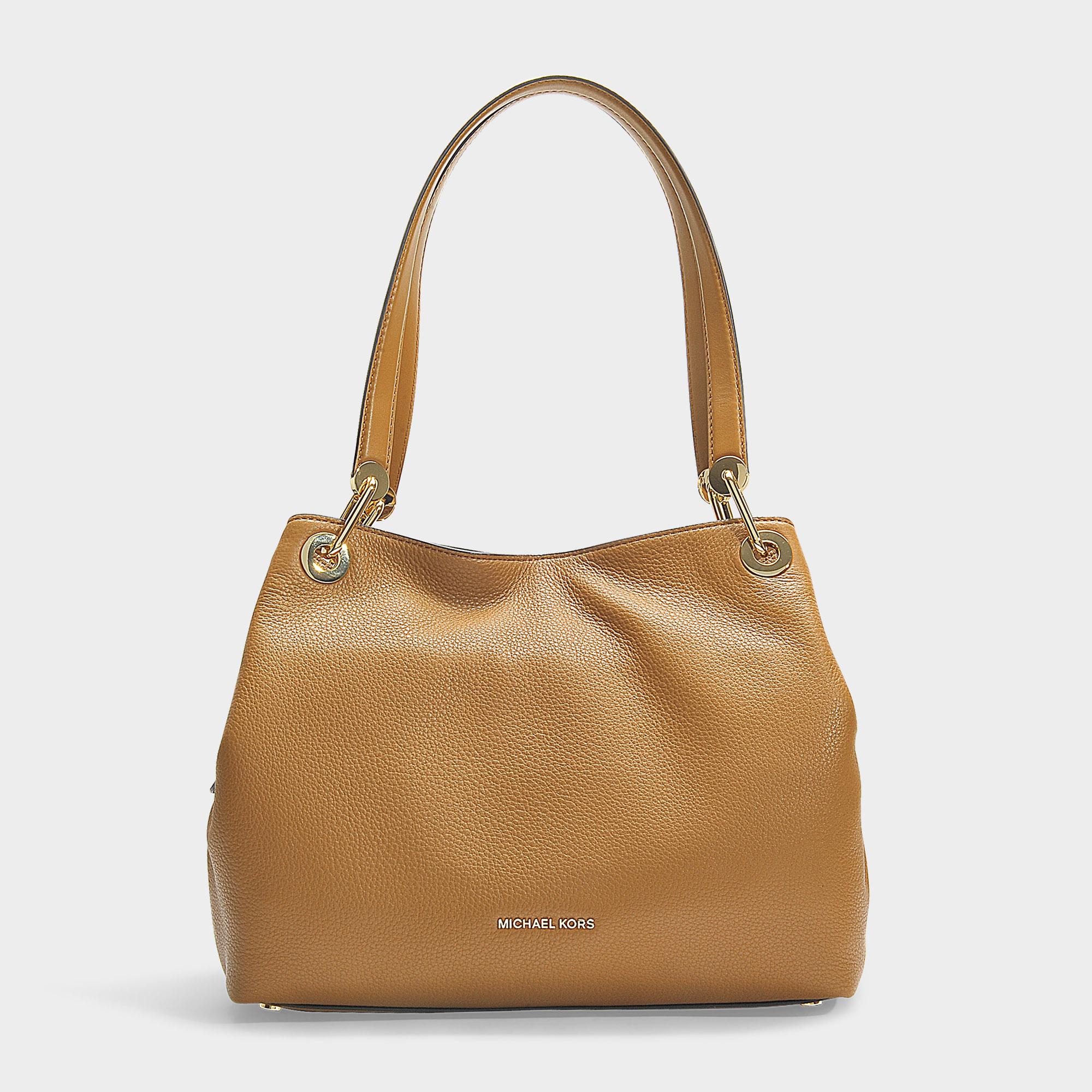 Grand sac cabas raven porté epaule en cuir de veau marron Grand sac cabas raven porté epaule en cuir de veau marron