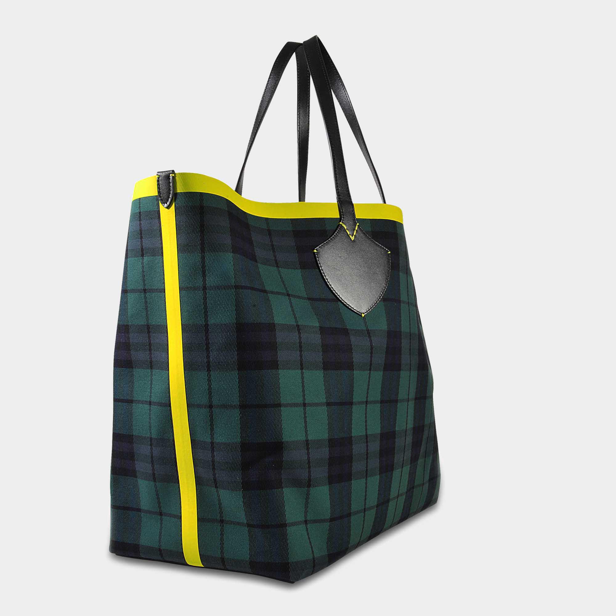 Burberry Reversible Xl Tote Bag In Racing Green And Cobalt Blue Tartan  Bonded | Lyst