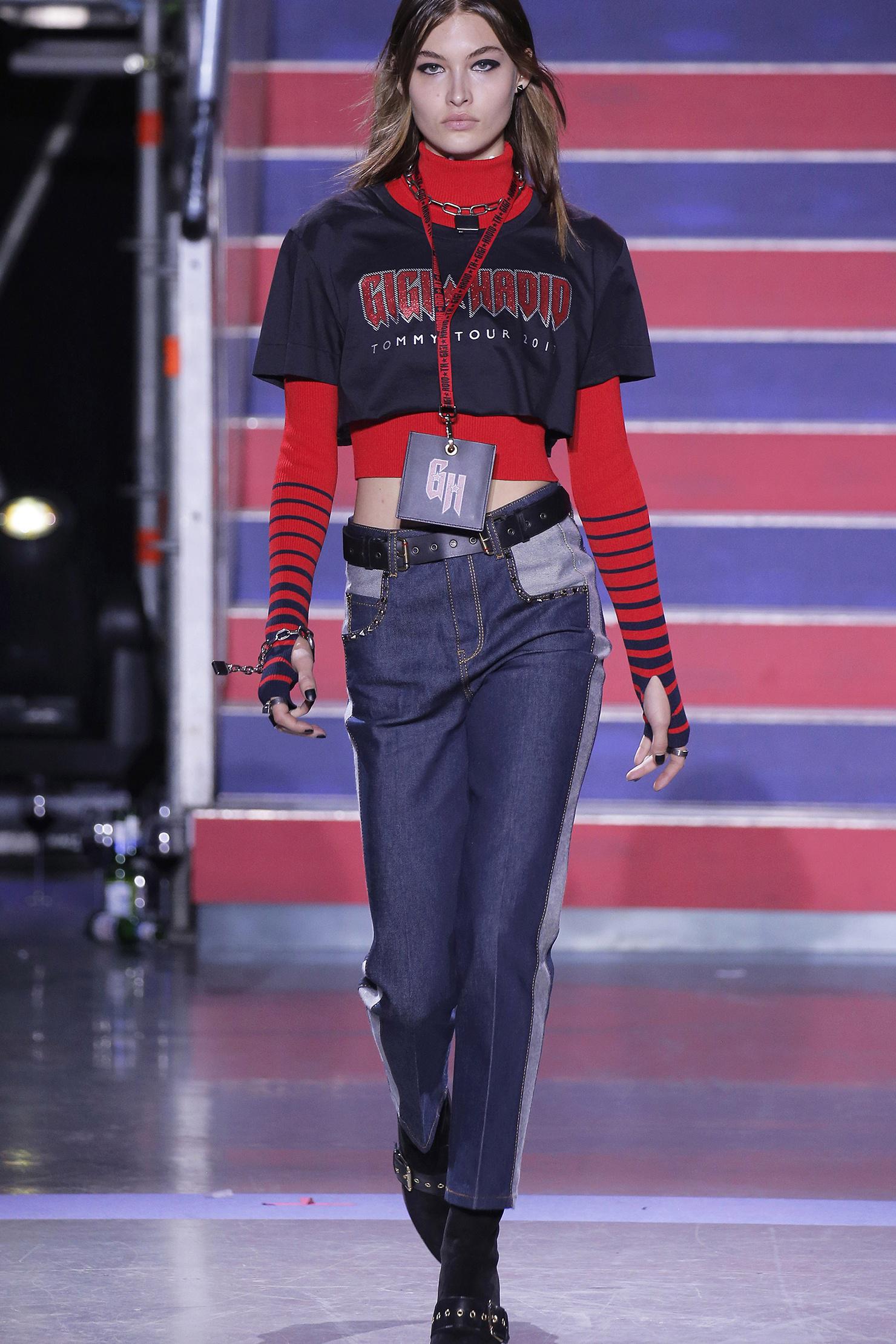 red hilfiger jumper