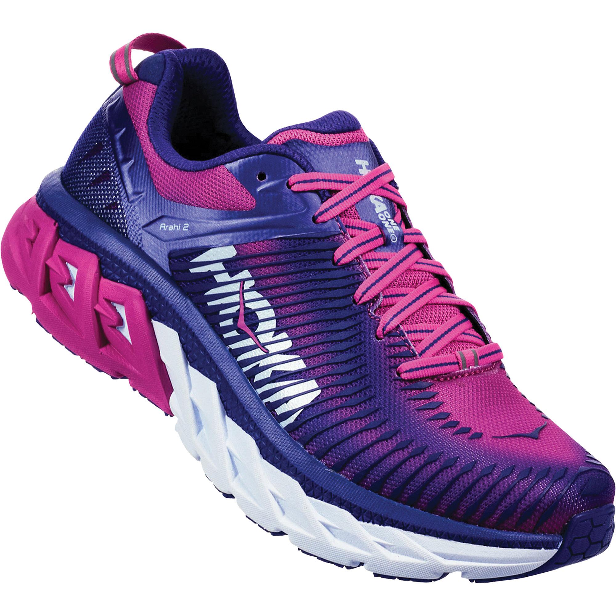 hoka one one arahi 2