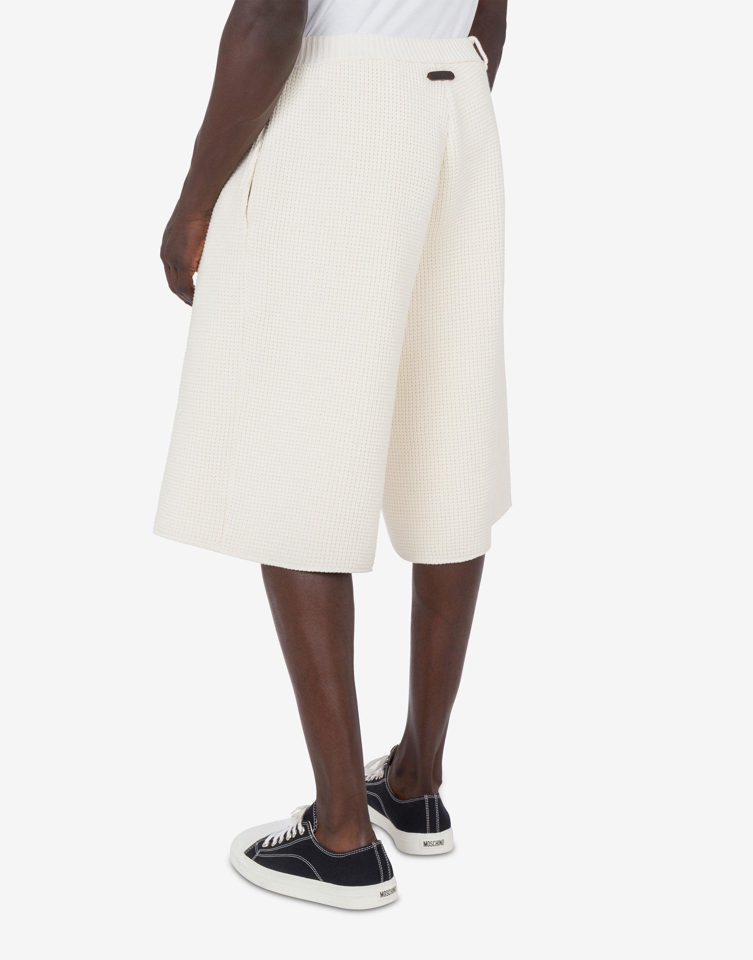 【関税&送料込】Boutique Moschino Viscose Shorts Women's Moschino Shorts | Up to 70% Off | THE OUTNET