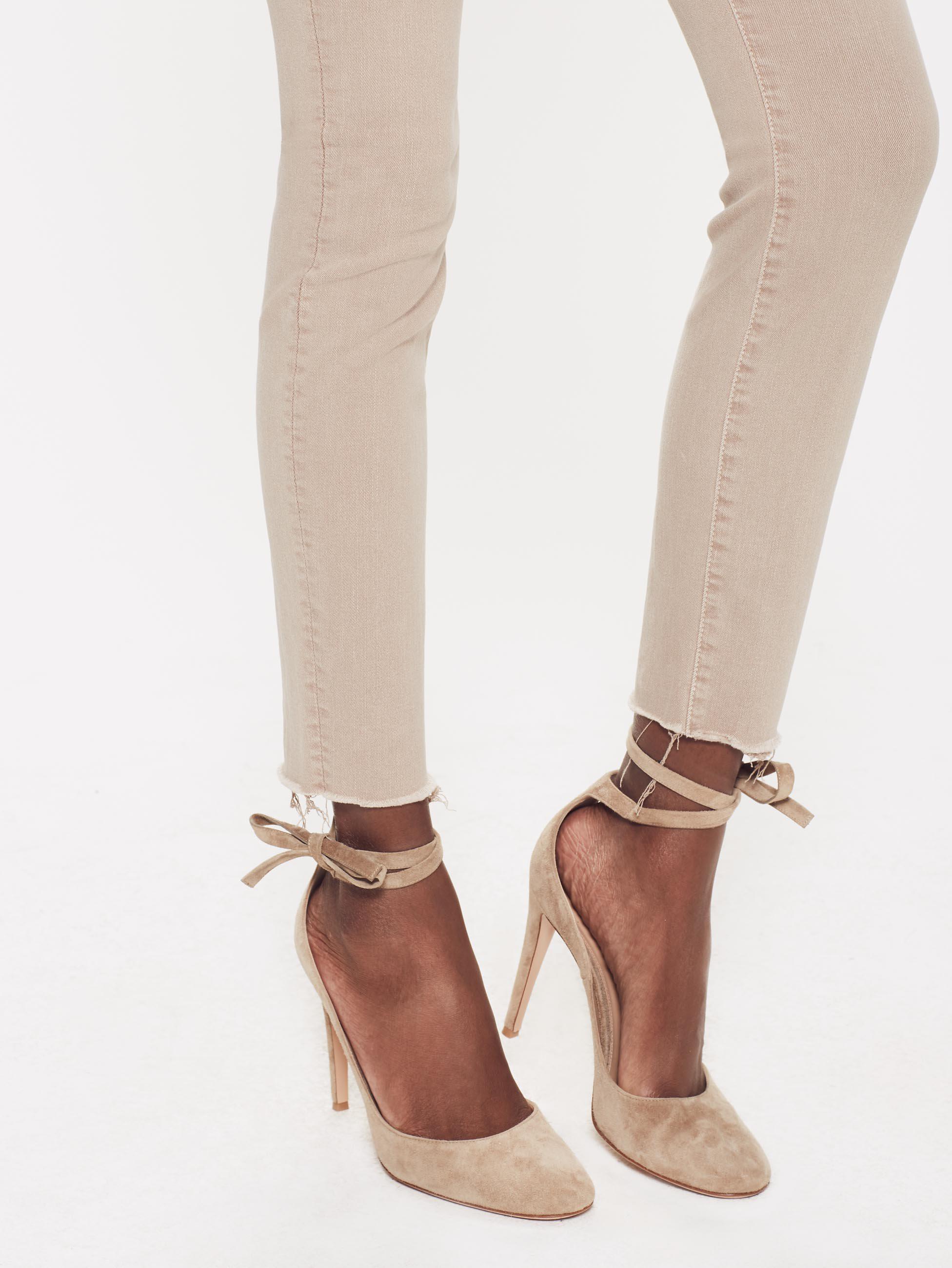 Mother Denim High Waisted Looker Ankle Fray Pretty Just Strolled In The City Khaki in Natural - Lyst