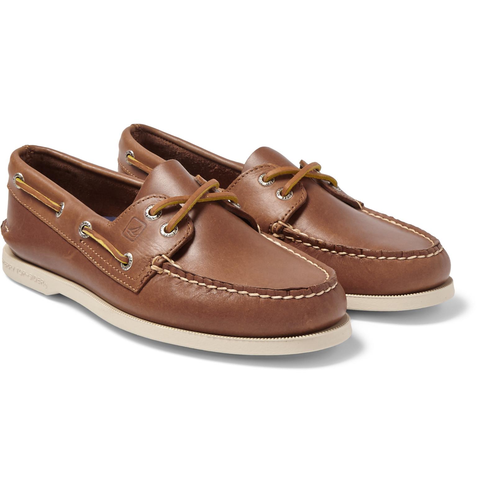 are sperrys made of leather