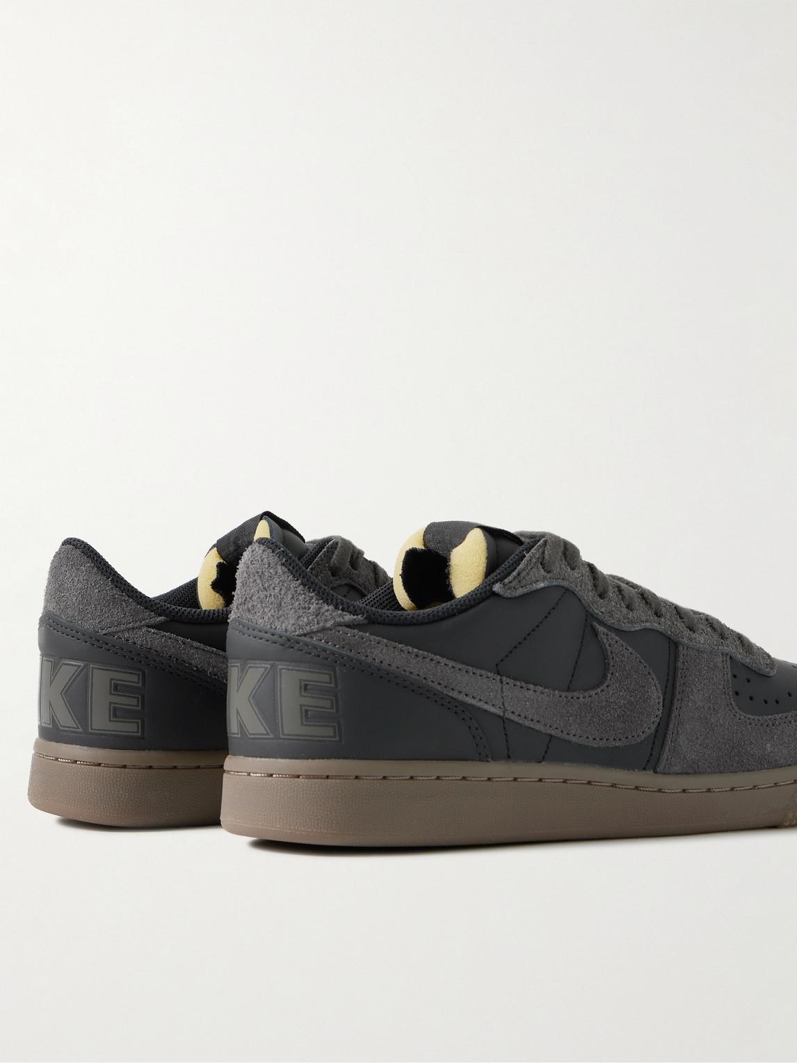 Nike camoscio hot sale