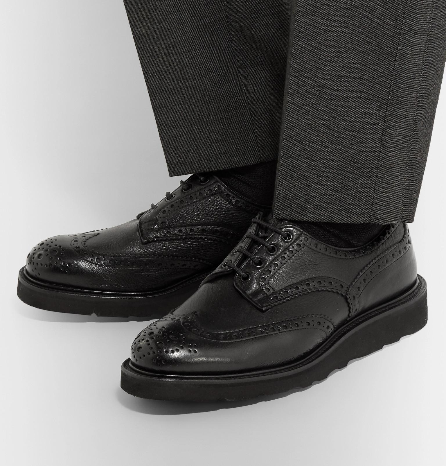trickers bourton black