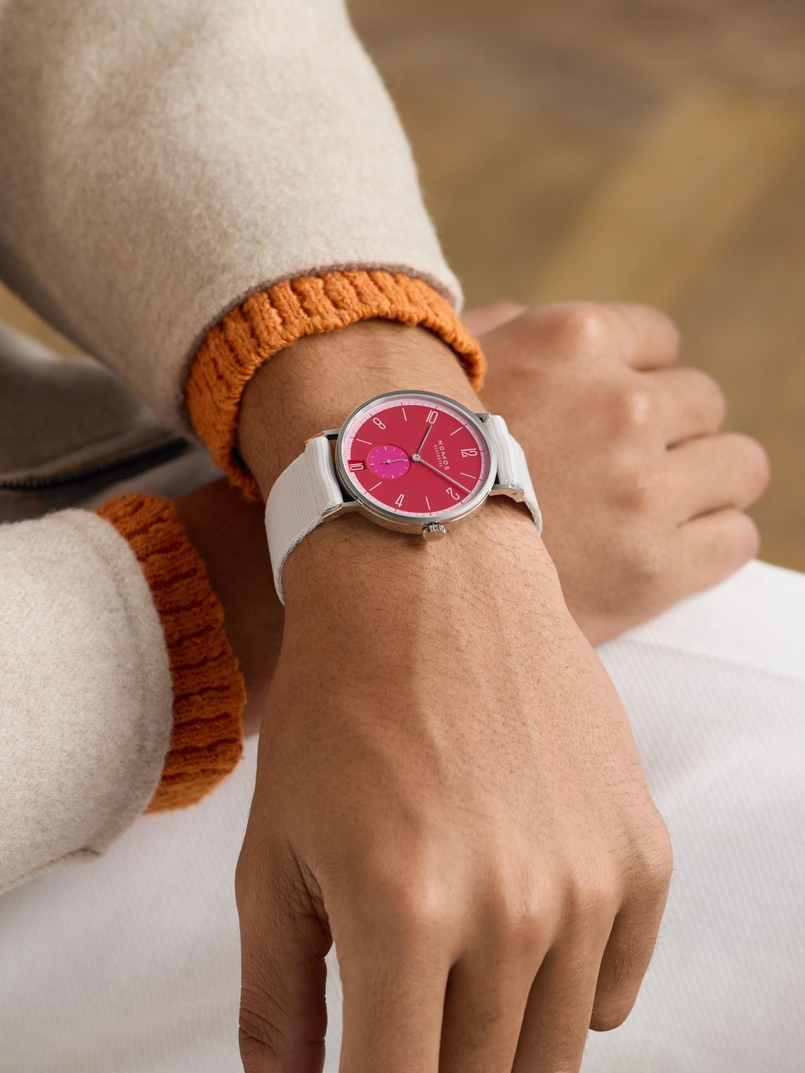 Nomos Tangente 38 Date Chili Limited Edition Hand-wound