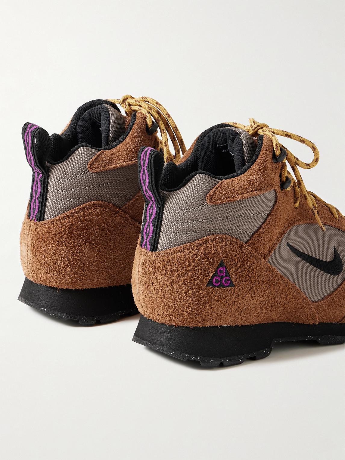 Nike walking boots outlet