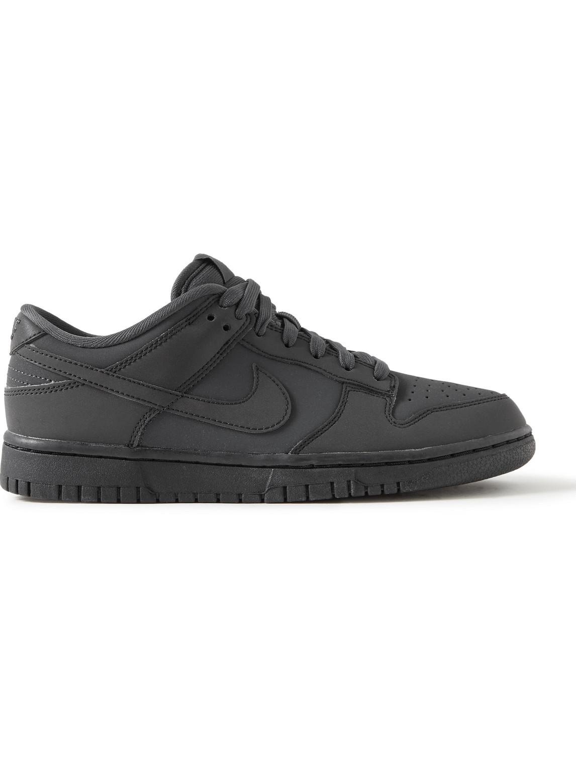 Nike black 2024 leather dunks sneakers