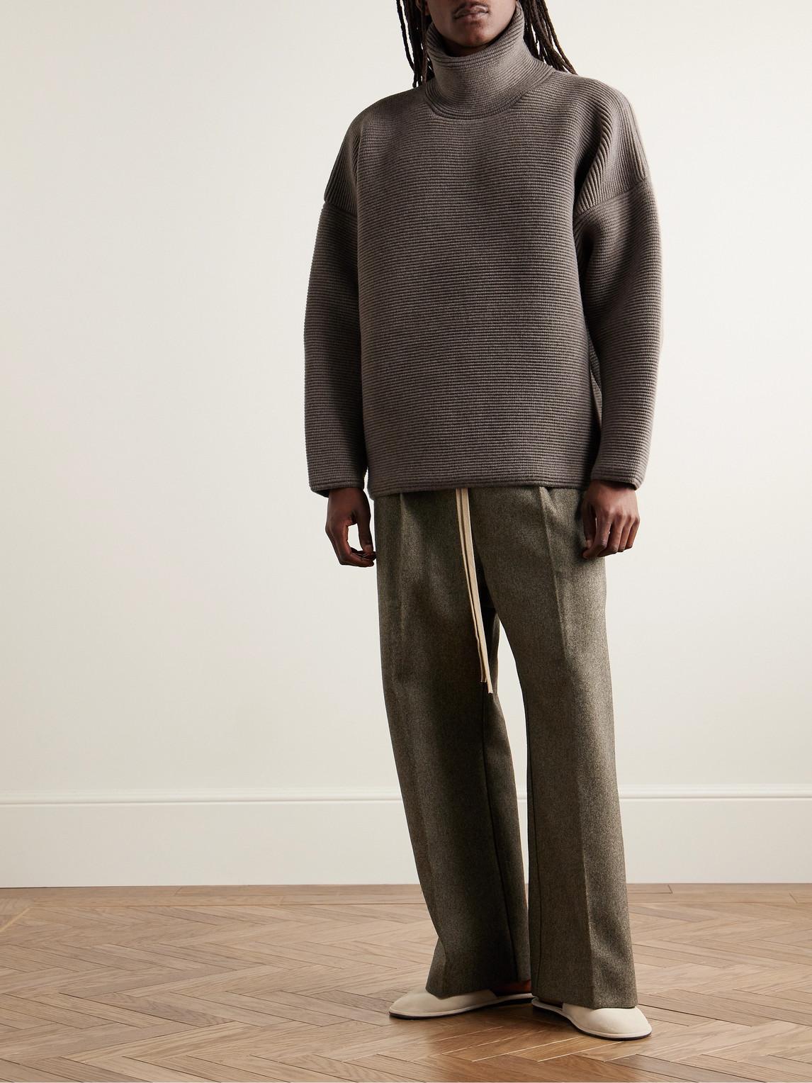 https://cdna.lystit.com/photos/mrporter/c6d02d6a/fear-of-god-Brown-Oversized-Virgin-Wool-Ottoman-Rollneck-Sweater.jpeg