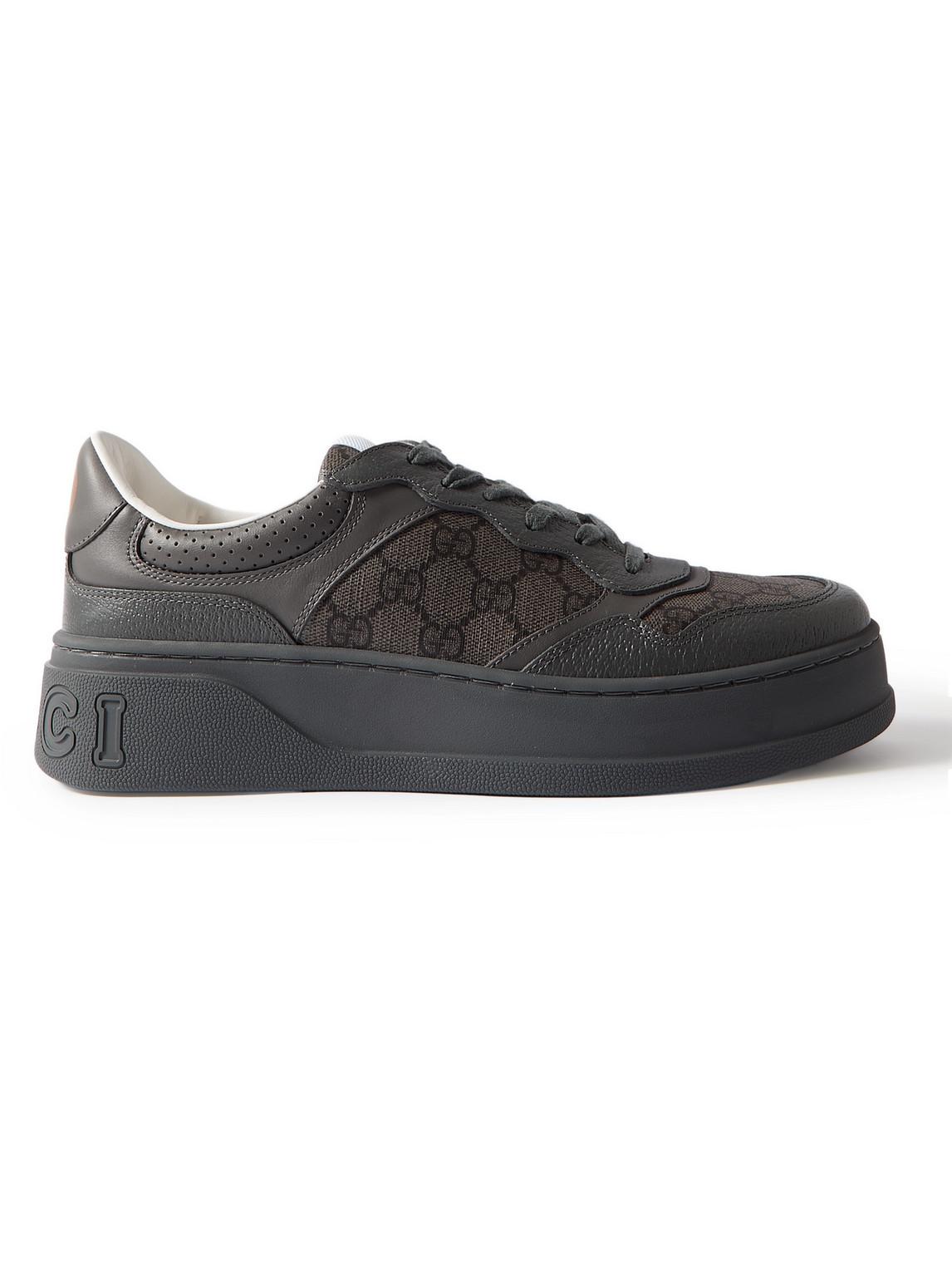 Gucci Chunky B Low-top Sneakers in Gray for Men | Lyst