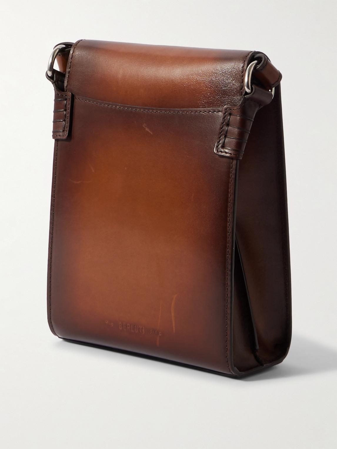 【Berluti】Andy Venezia Leather Phone Pouch 送料無料 Berluti Andy Venezia Leather Phone Pouch in Brown for Men