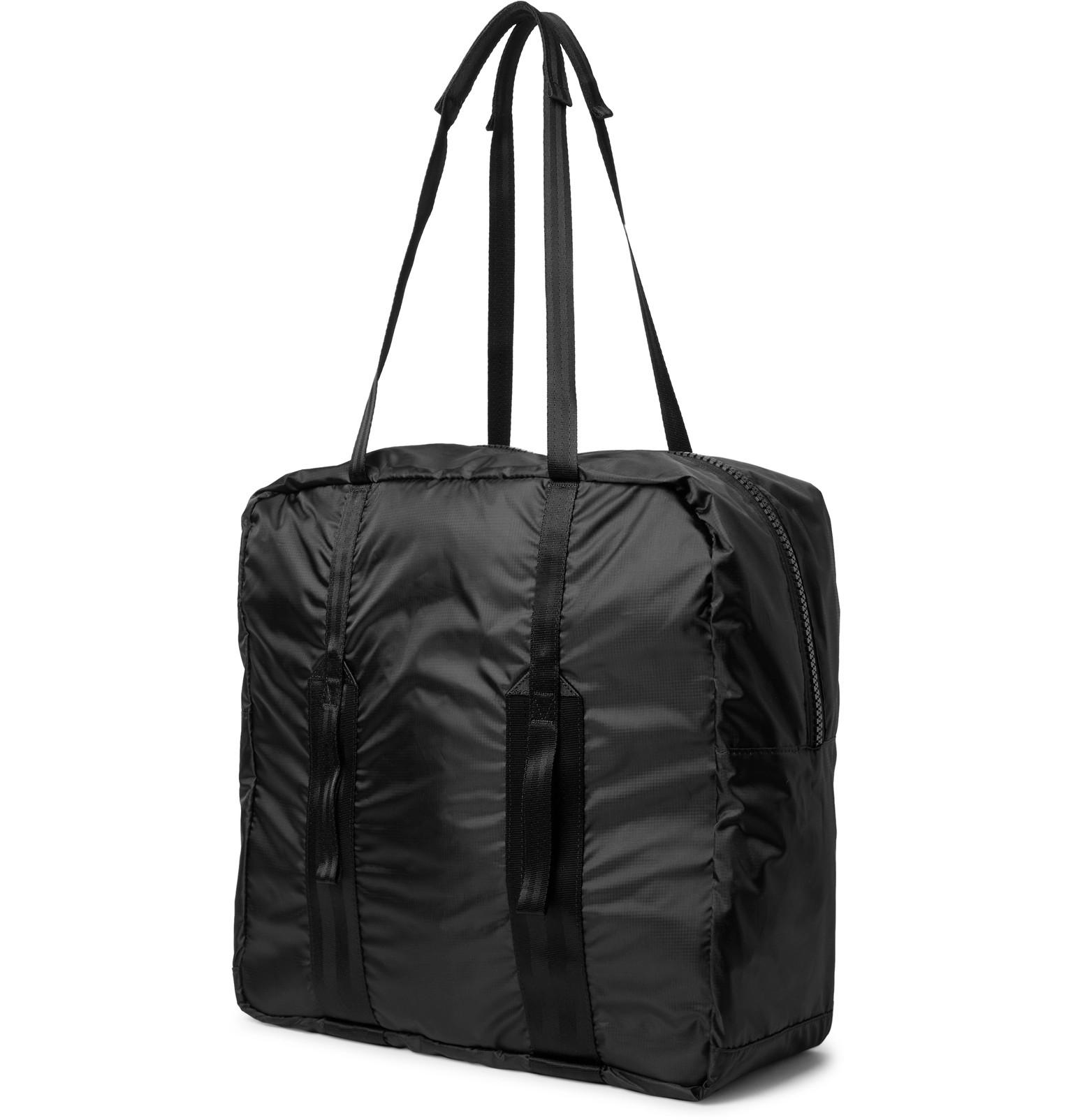hs7 tote