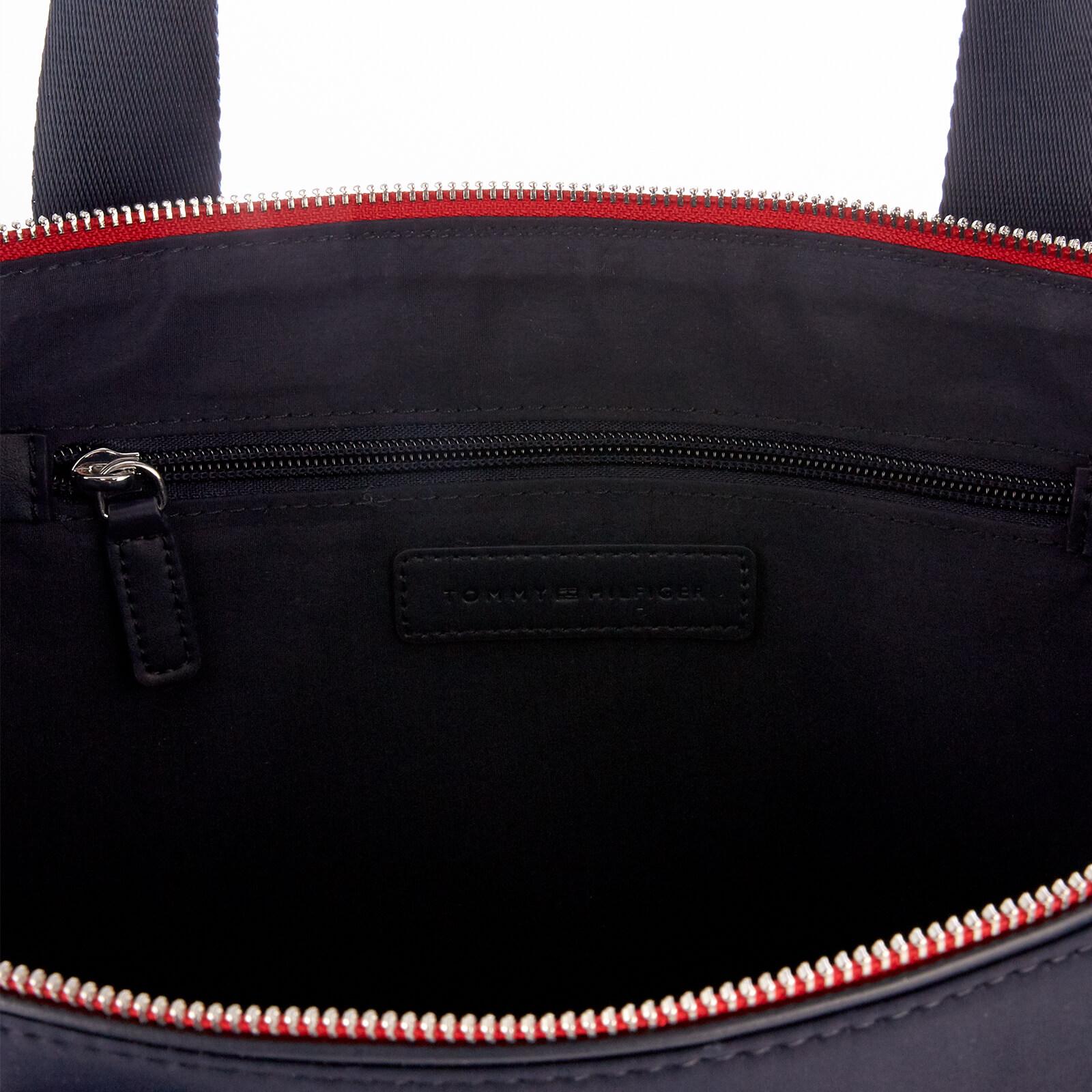 tommy hilfiger varsity tasche