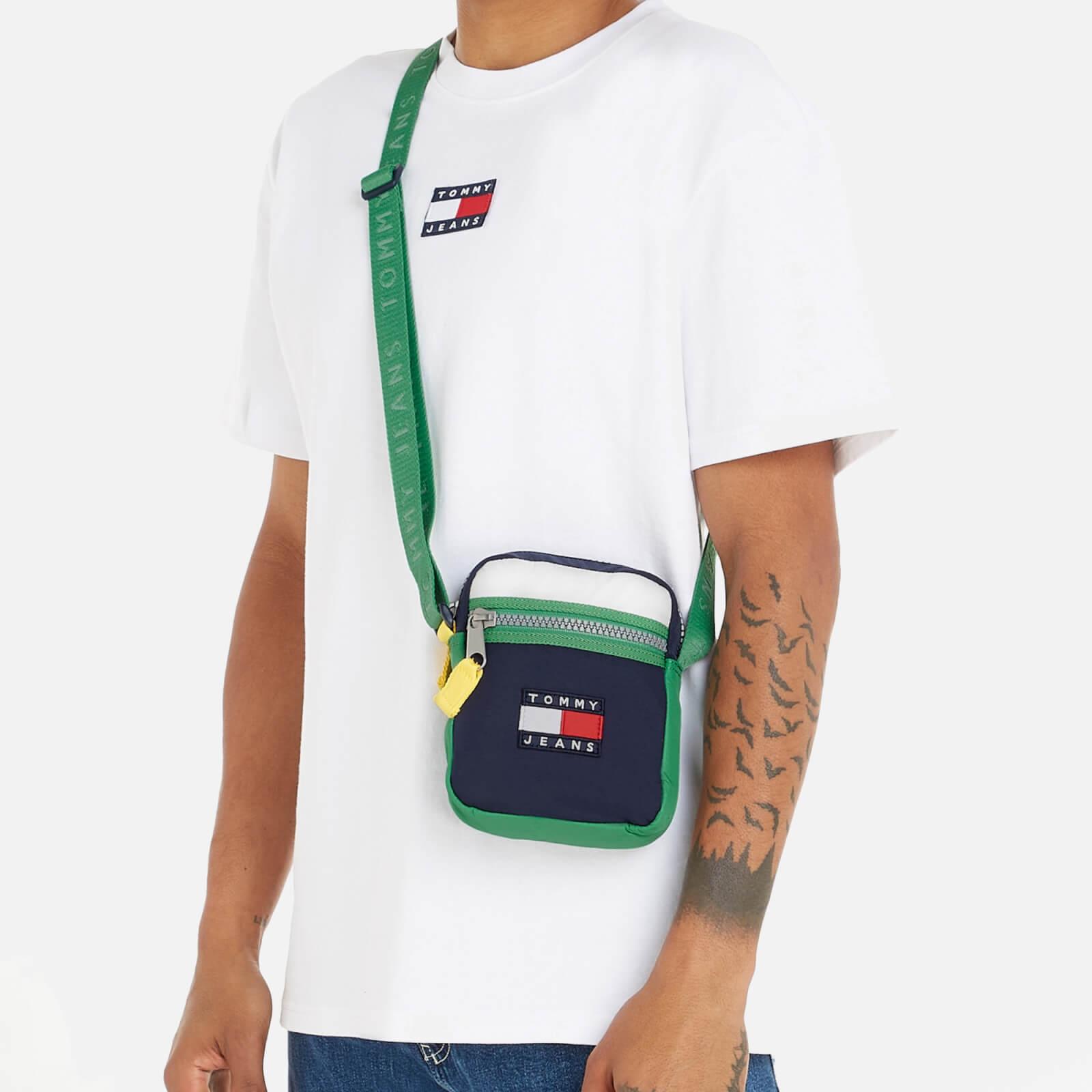 Tommy Hilfiger Heritage Recycled Nylon Messenger Bag in Green for Men | Lyst