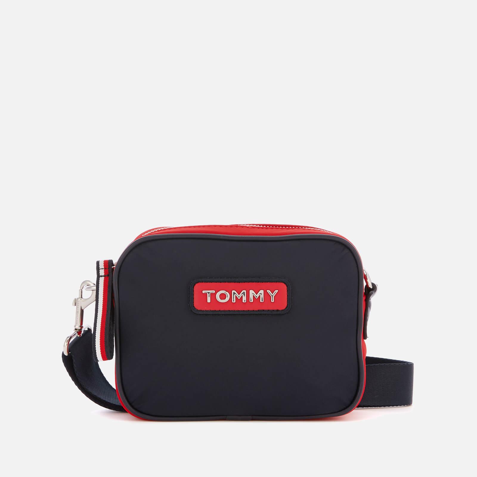 tommy hilfiger varsity tasche