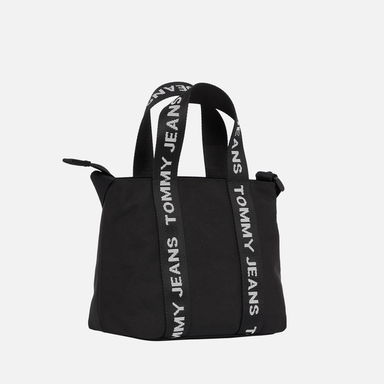 Mediate metrisk Til Ni Tommy Hilfiger Essential Canvas Crossbody Bag in Black | Lyst