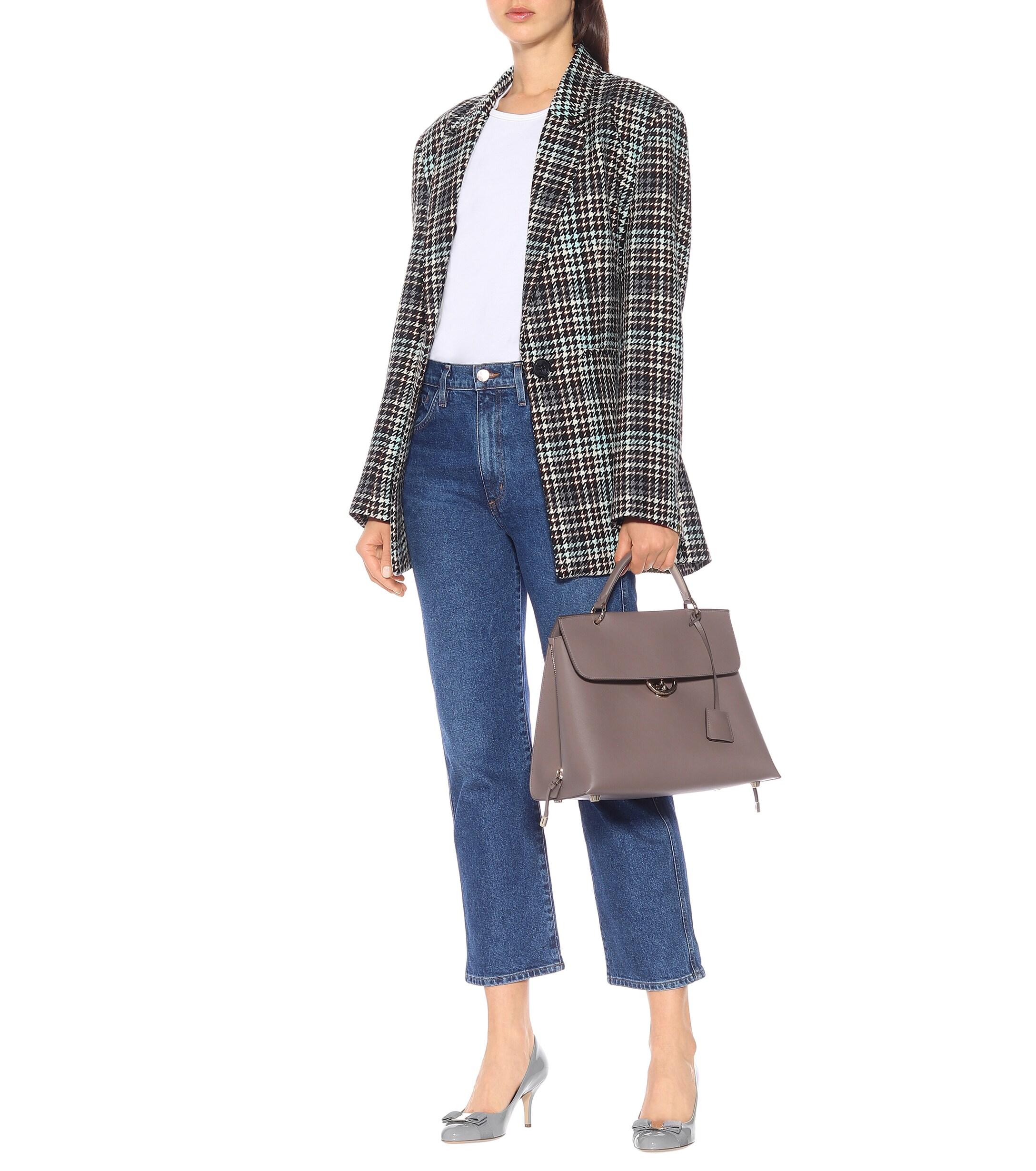 ferragamo carla pump