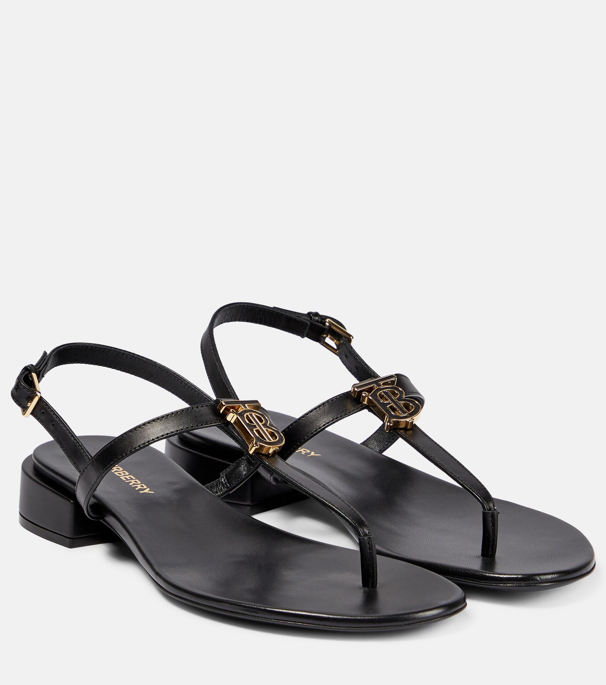 Burberry Emily 20 Leather Thong Sandals in Black | Lyst
