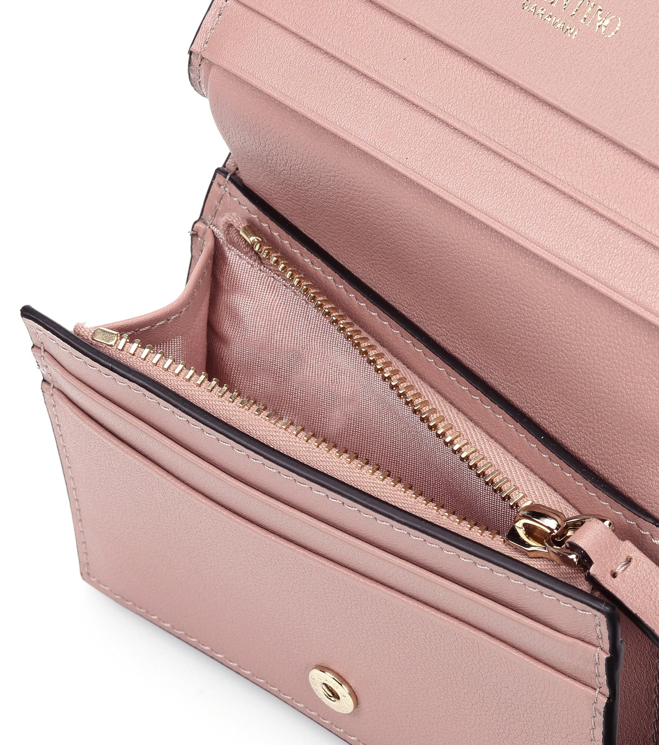 Valentino Garavani Rockstud Leather Wallet in Powder Pink (Pink) - Lyst