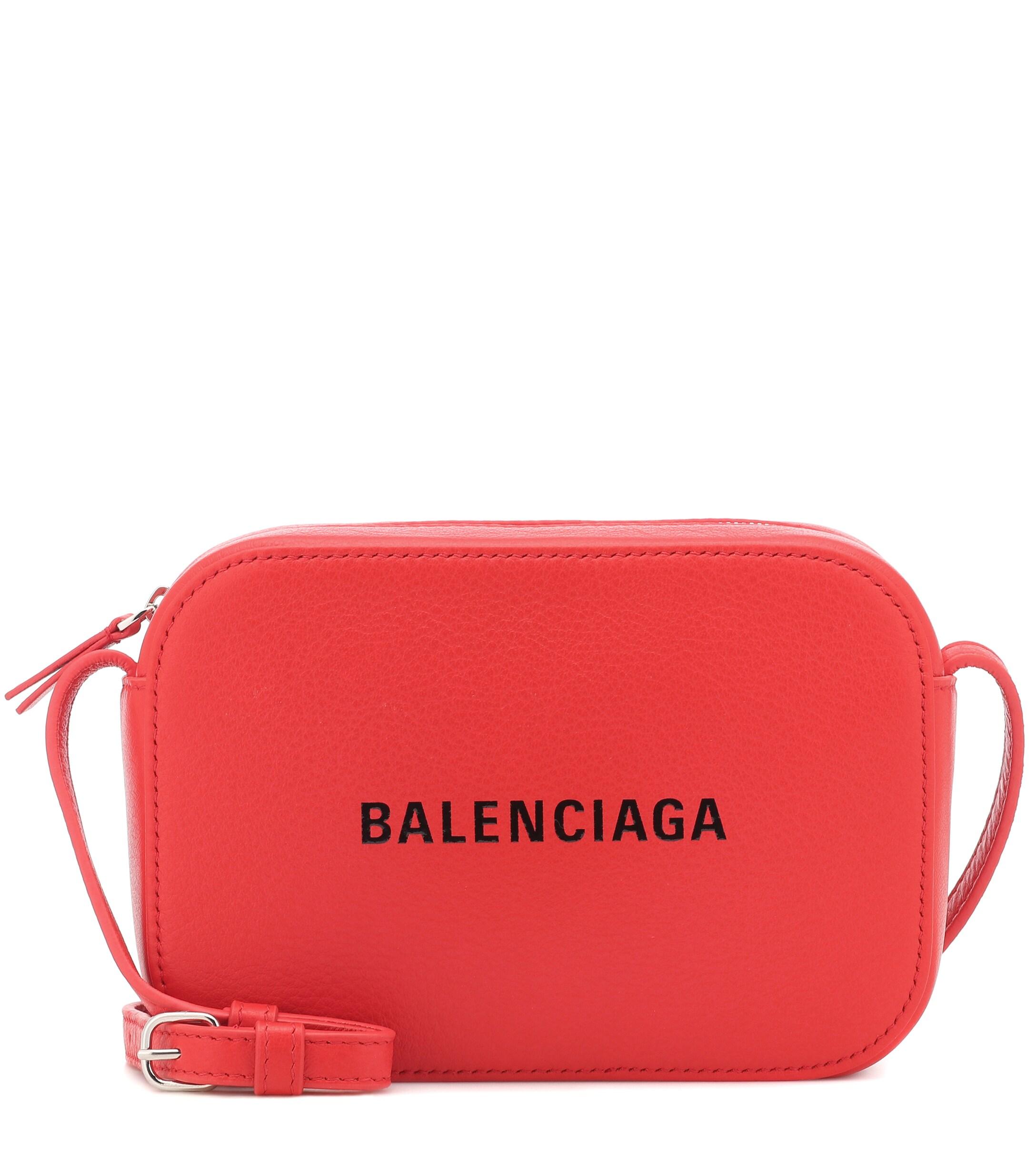 Balenciaga Everyday Xs Leather Crossbody Bag in Red Lyst