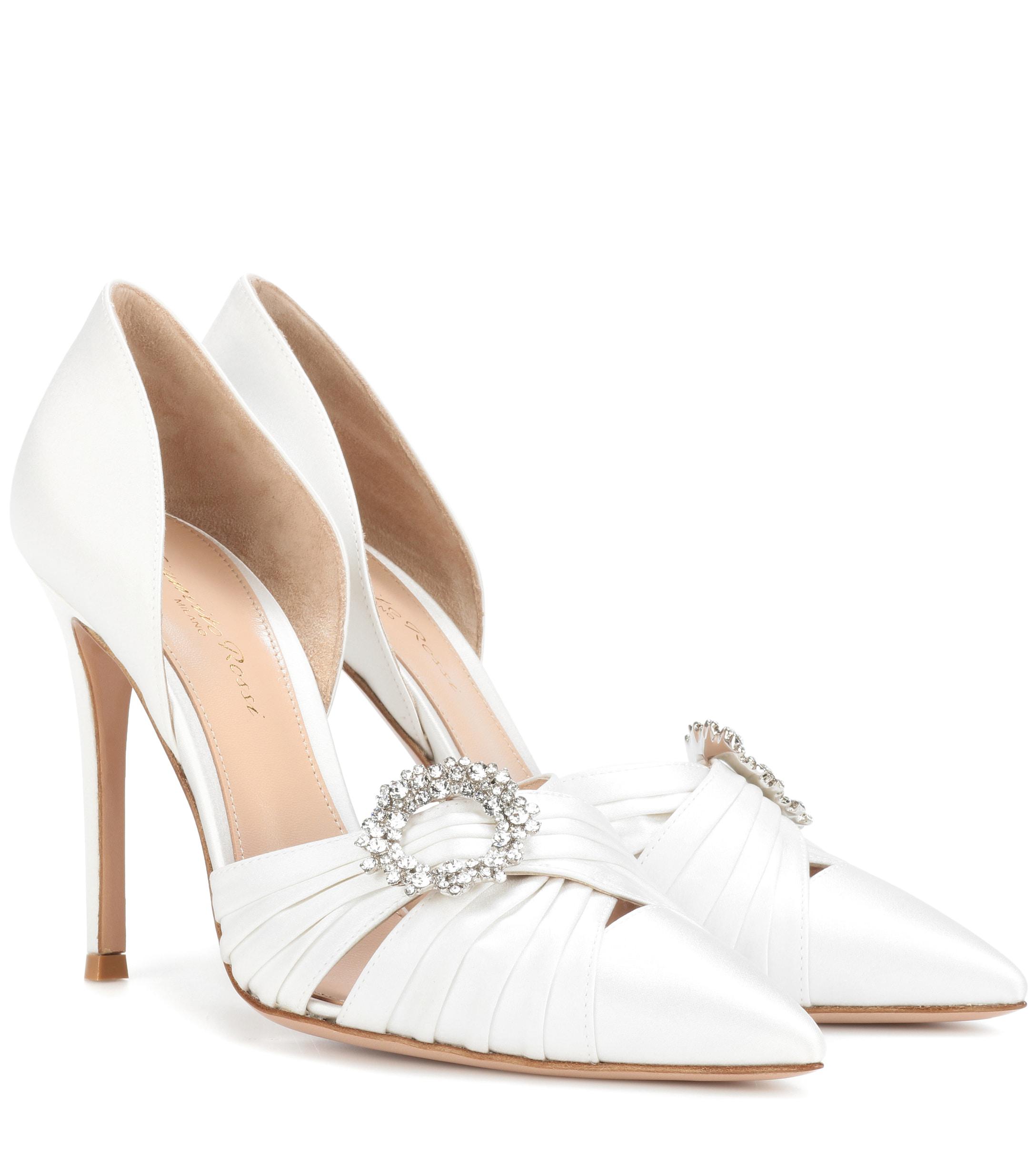 gianvito rossi white pumps