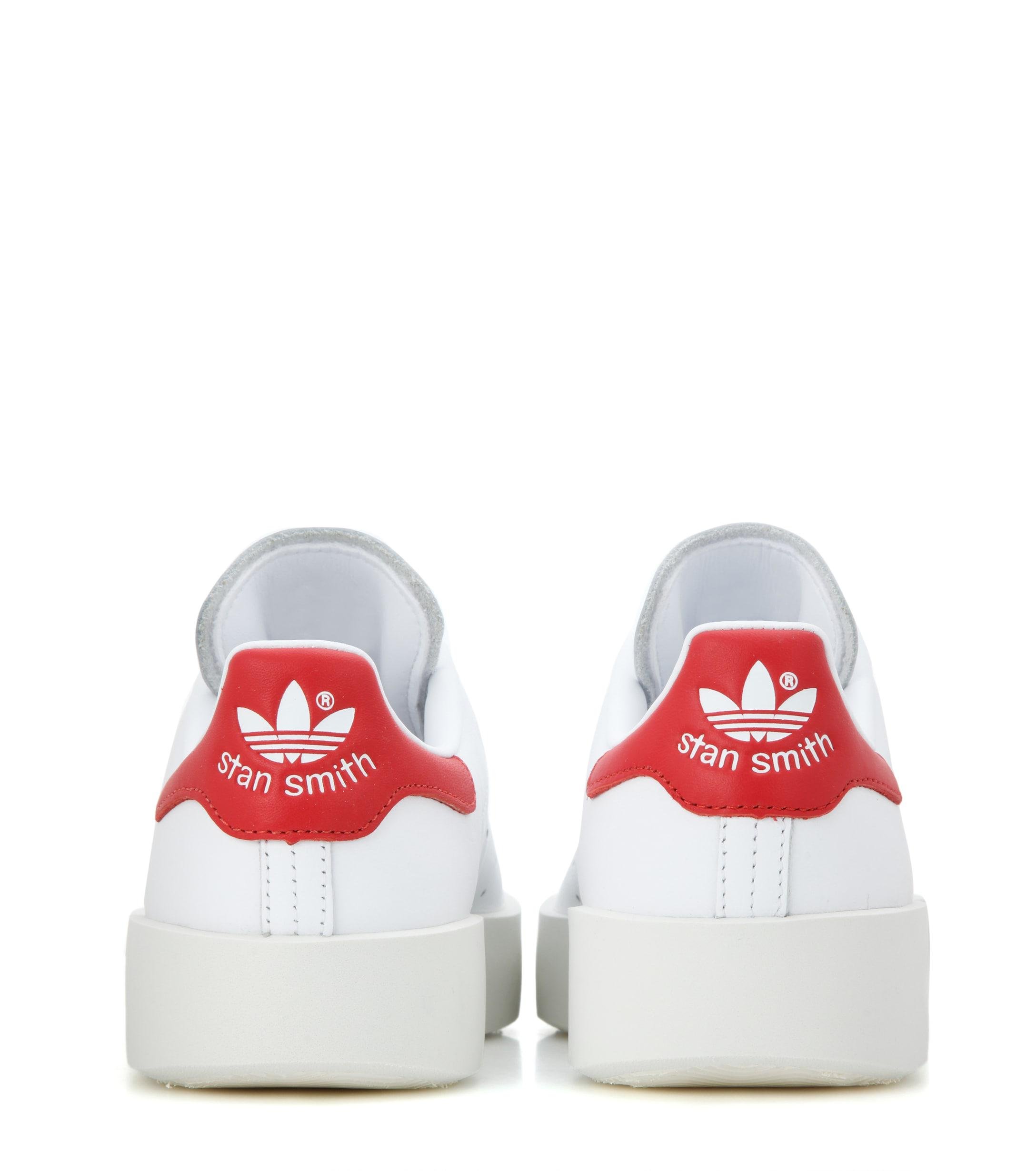 adidas Originals Leather Stan Smith Trainers With Red Heart in White | Lyst
