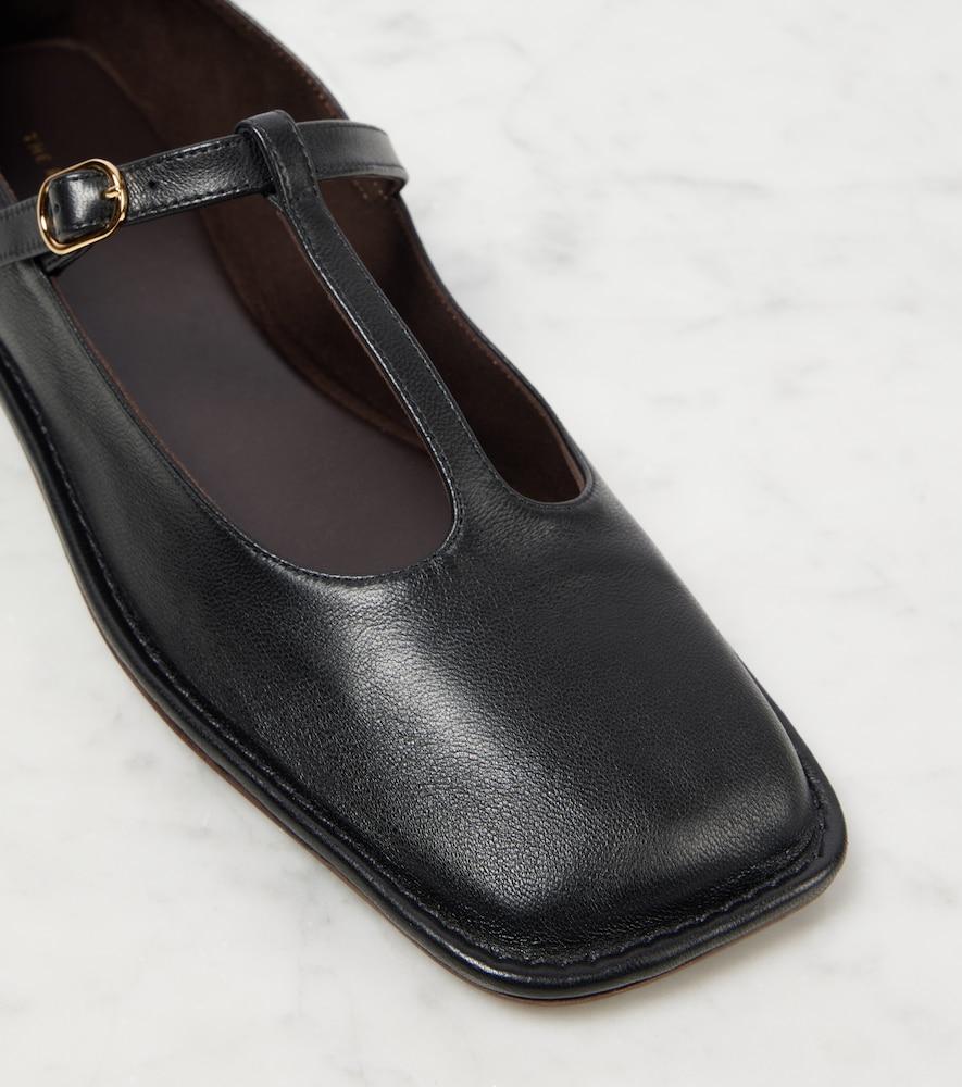 最終値下げ　the row Square T-Strap flats The Row Square T-Strap Leather Flats in Black | Lyst