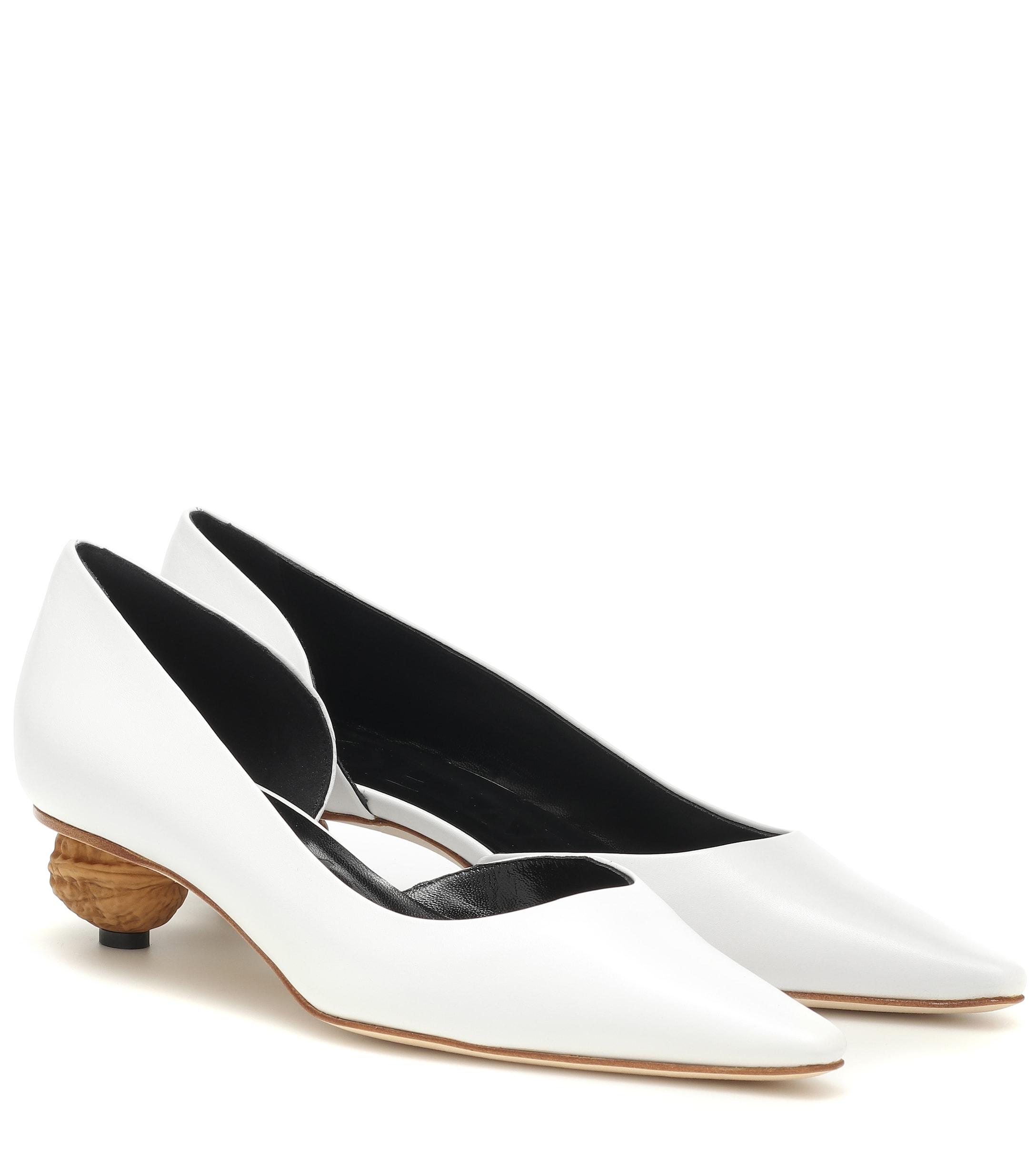Loewe Leather Pumps in White - Save 40% - Lyst