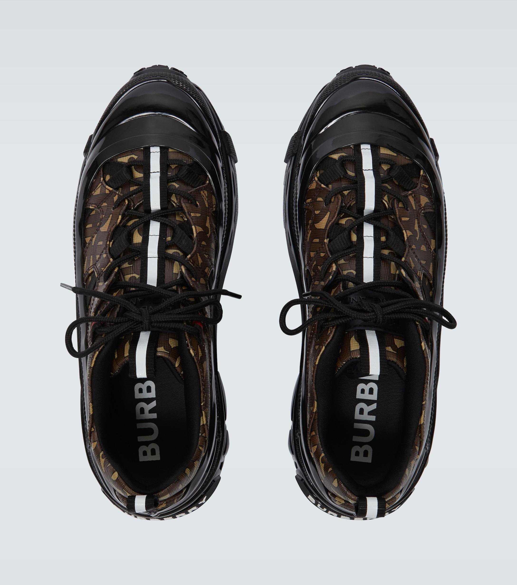 burberry arthur runner trainers