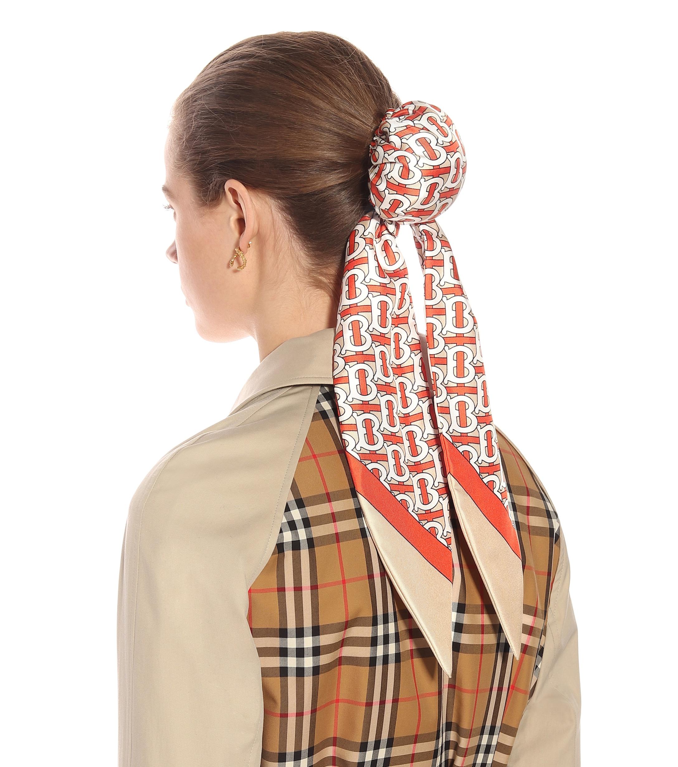 Foulard pour cheveux imprimé en soie Burberry en coloris Neutre | Lyst