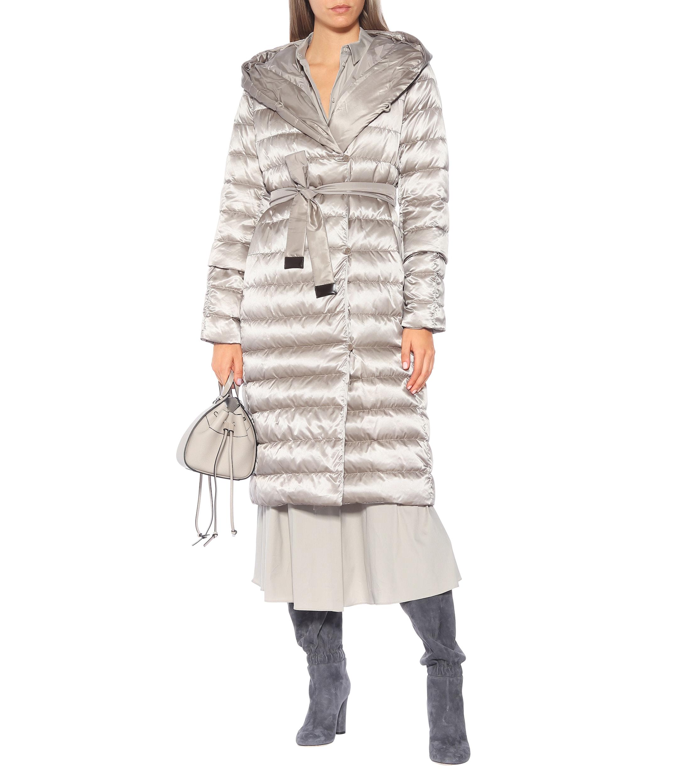 Max Mara The Cube Novelu Down Coat in Natural | Lyst