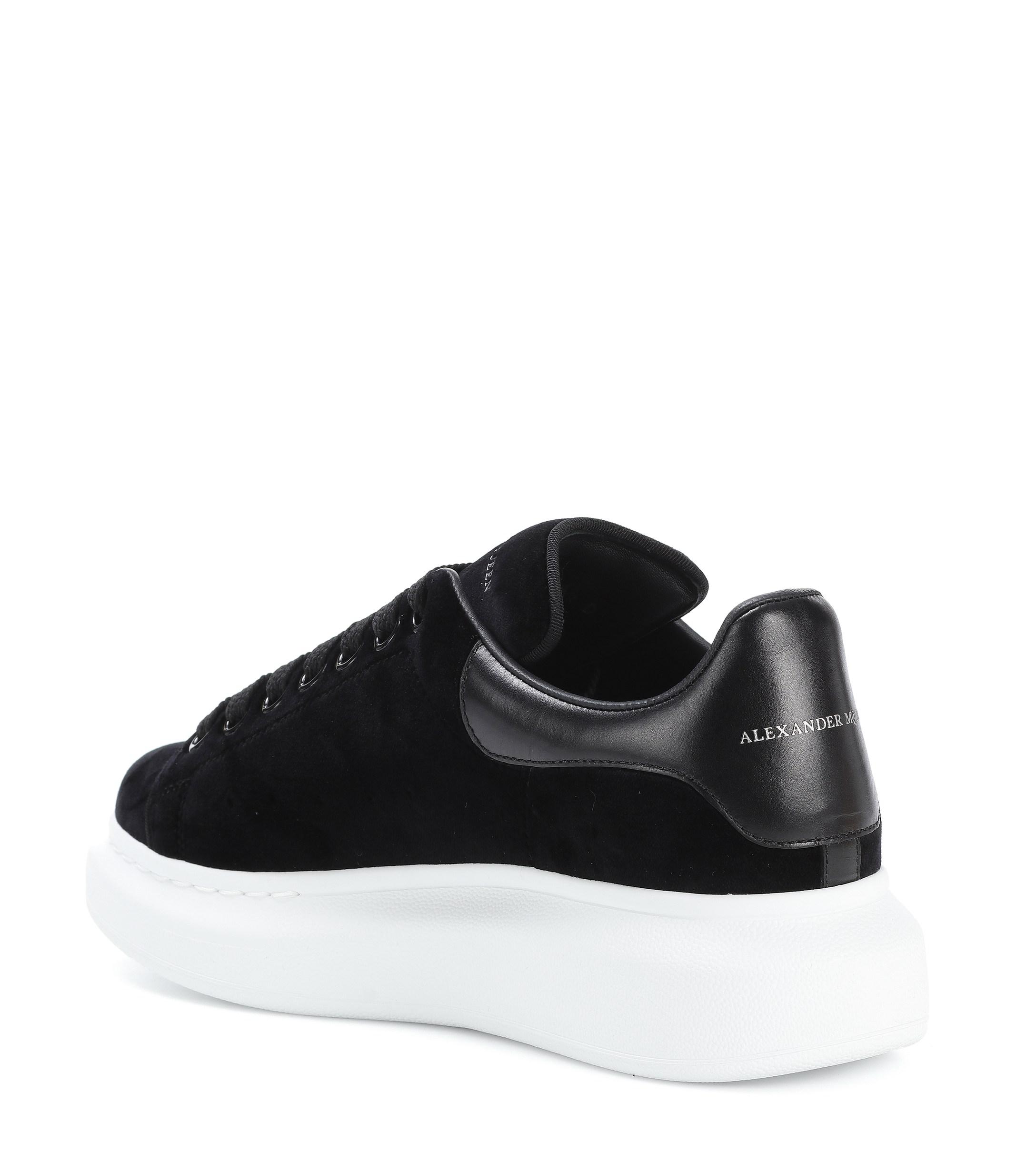 Alexander McQueen Velvet Sneakers in Black | Lyst