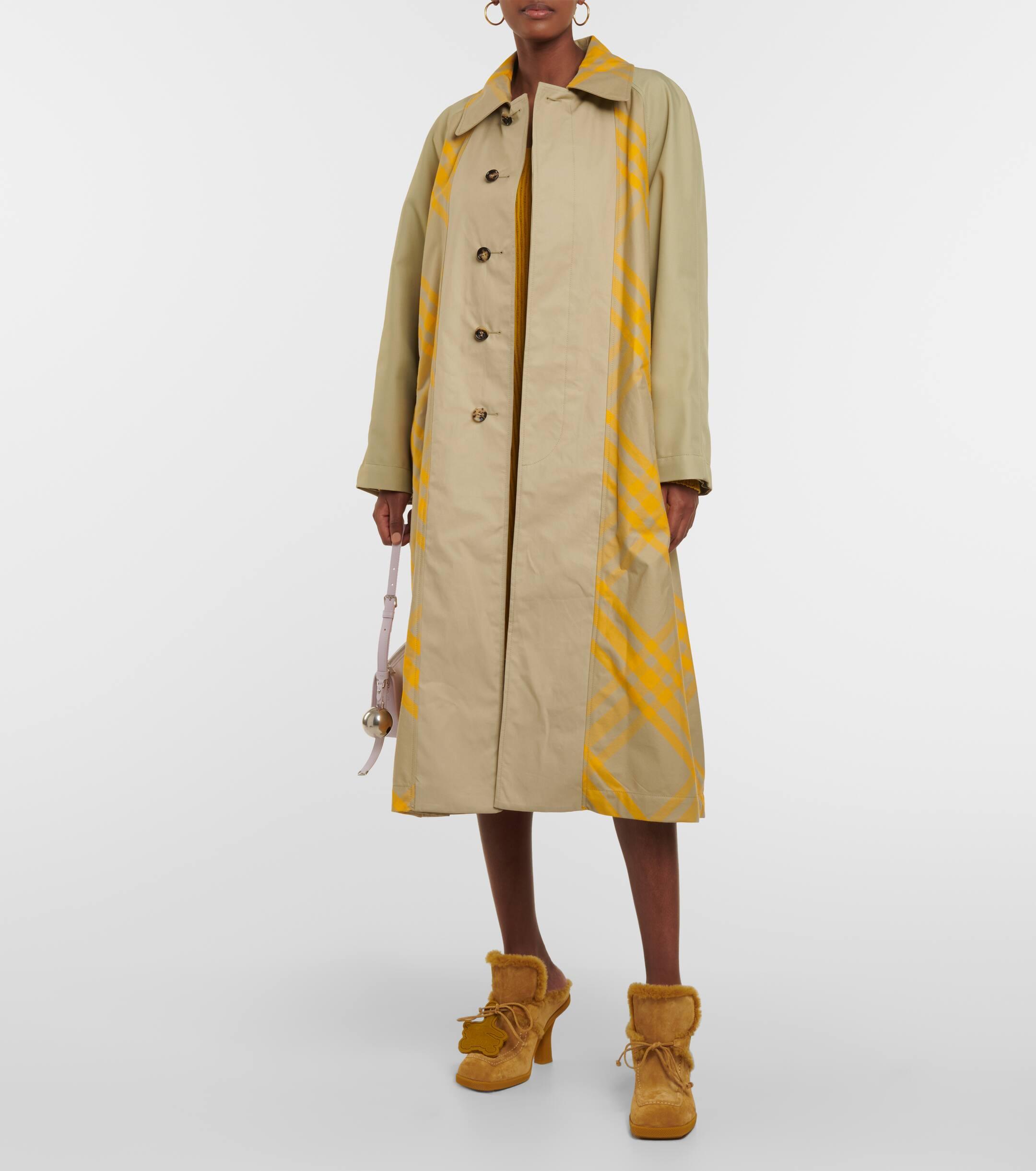Burberry yellow raincoat outlet