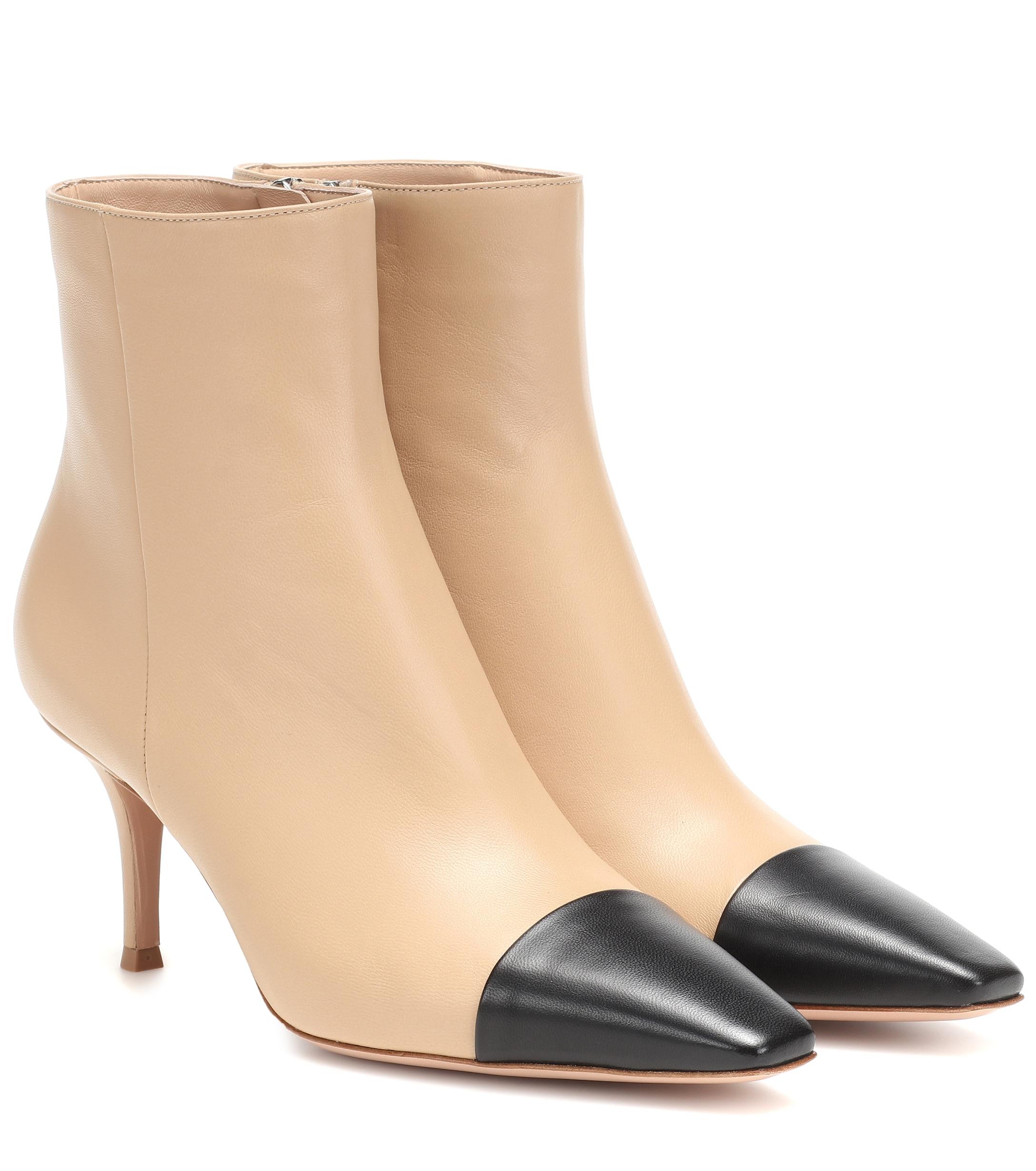Gianvito Rossi Ankle Boots Beige Lucy Bootie in Natural | Lyst