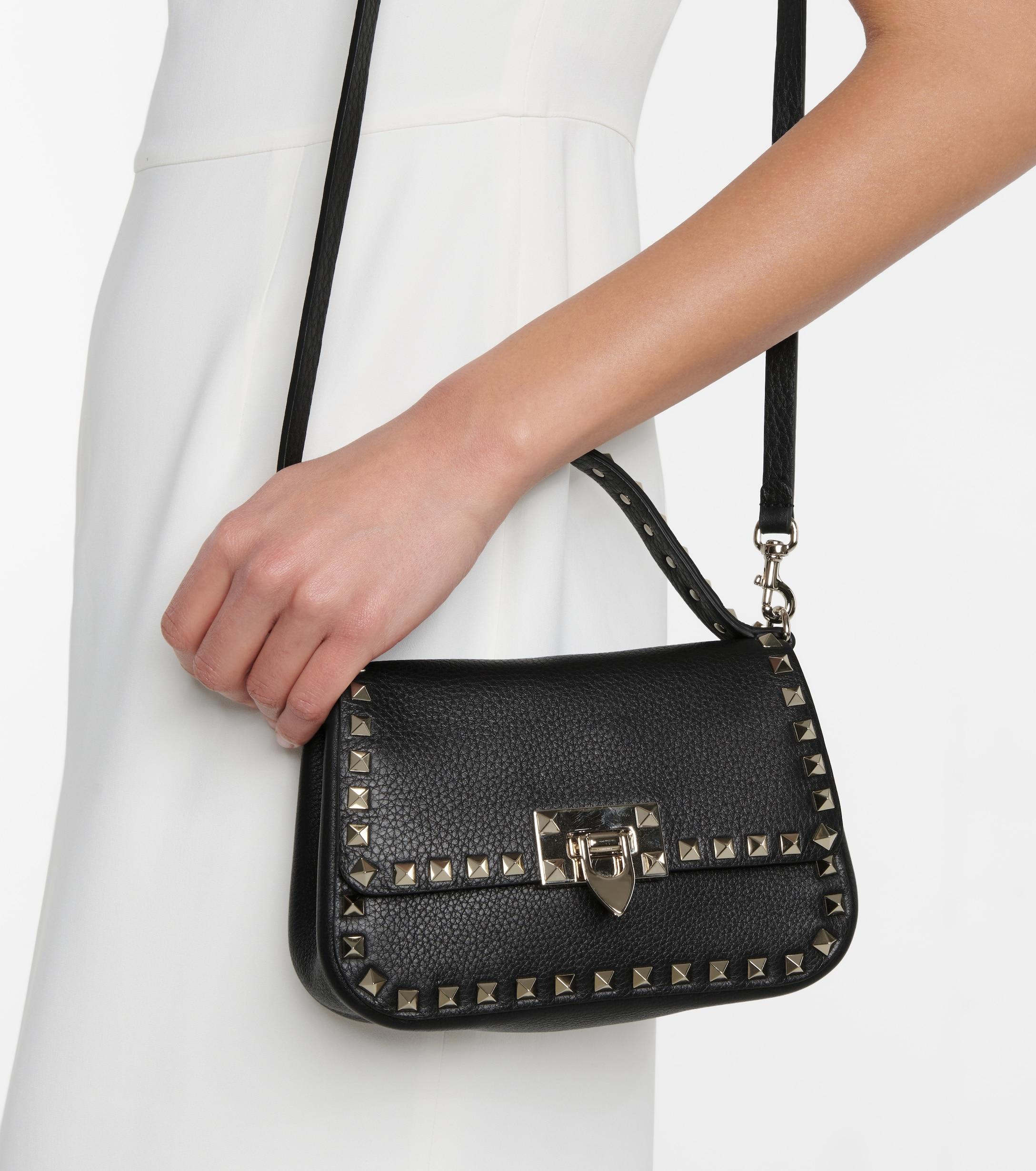 Valentino Garavani Rockstud Small Leather Shoulder Bag in Black - Lyst